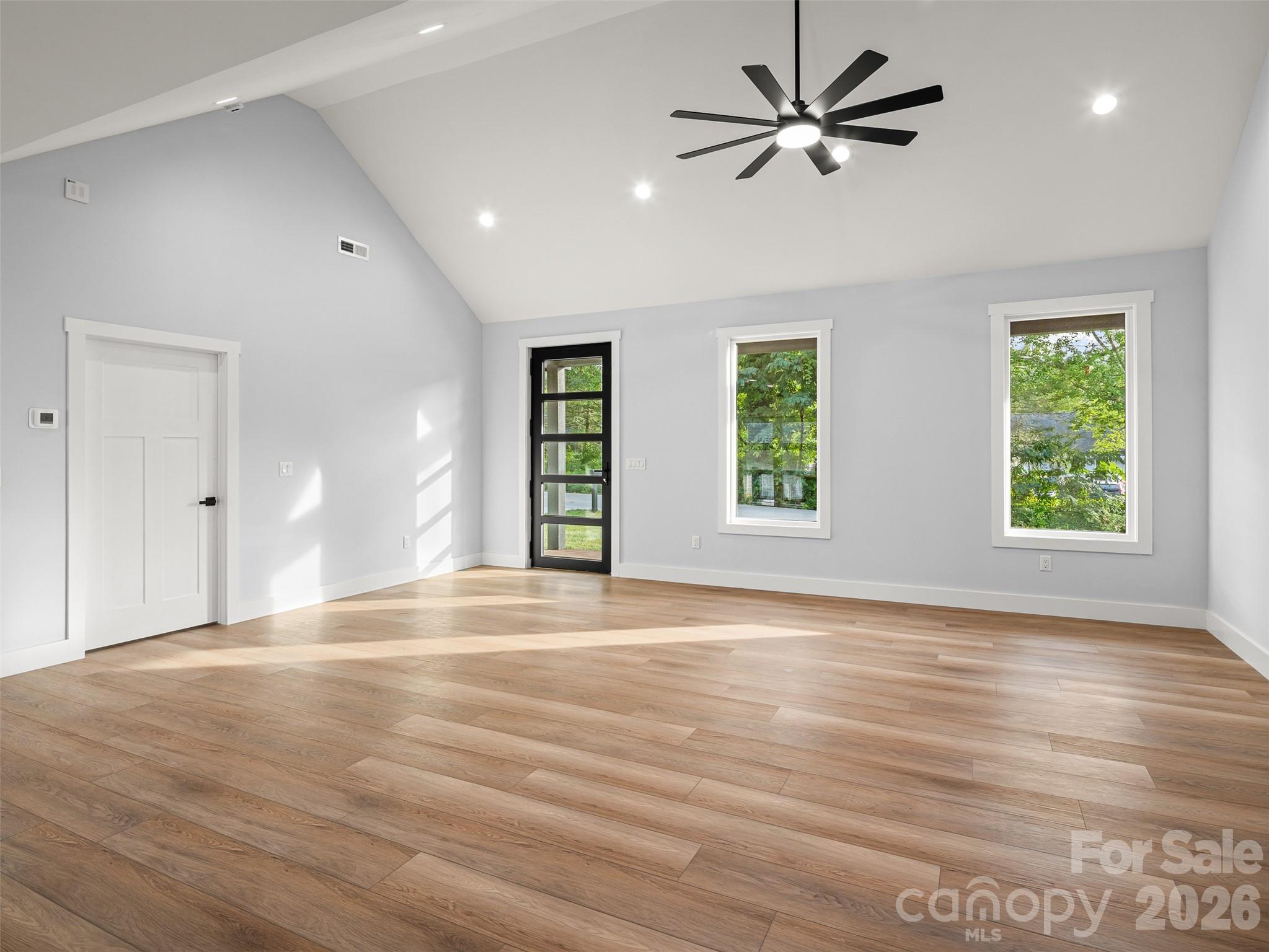 902 Narva Road Property Photo 10