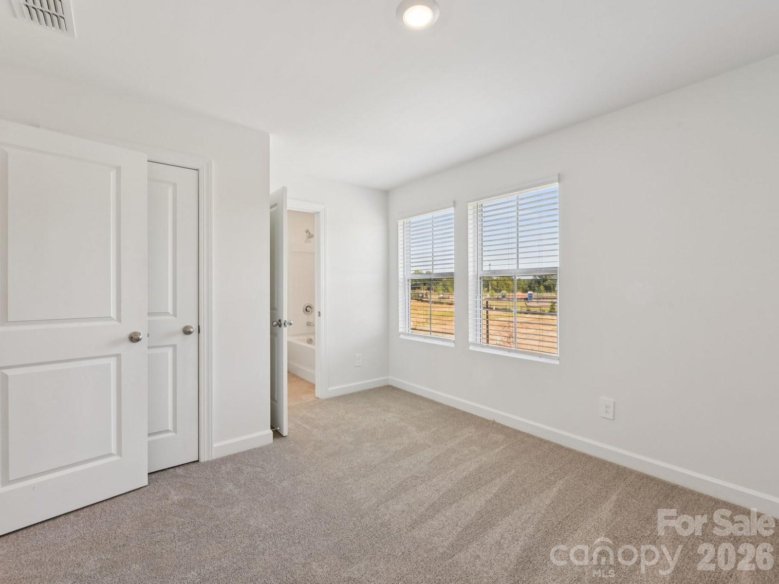 488 Markridge Loop Property Photo 9