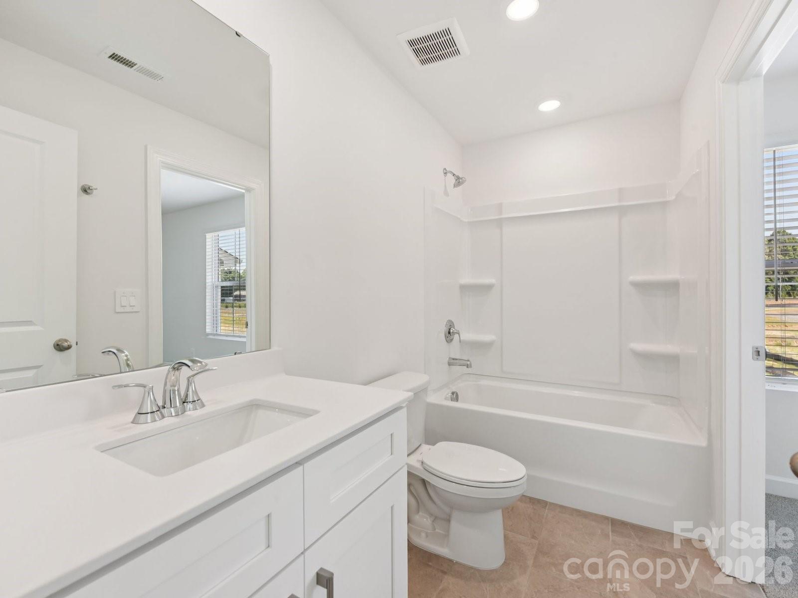 488 Markridge Loop Property Photo 10