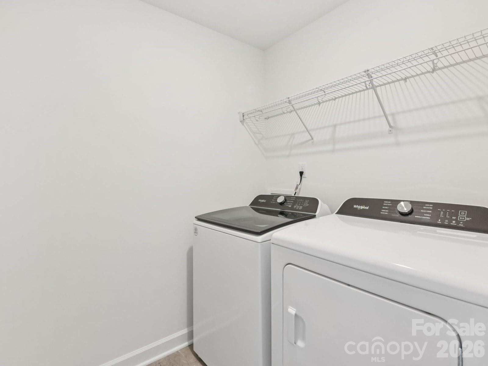 504 Markridge Loop Property Photo 12