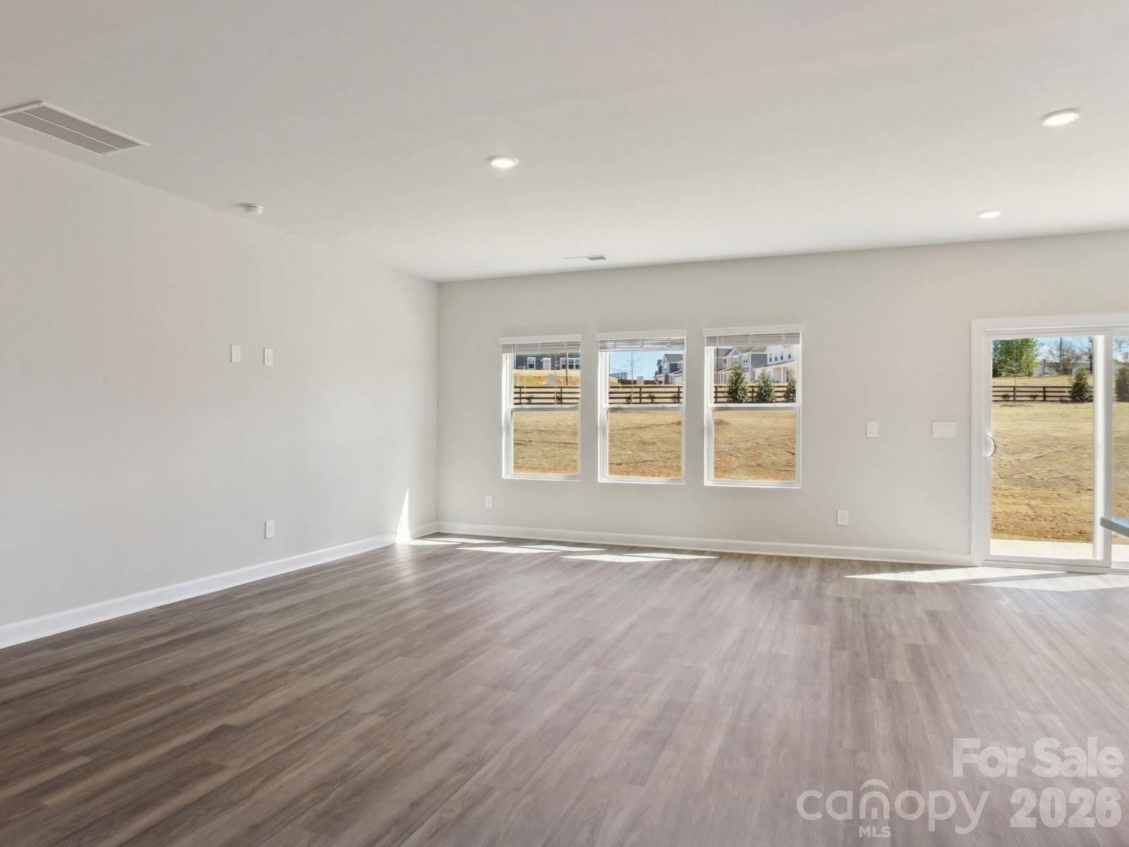 746 Palmer Pendleton Way Property Photo 8