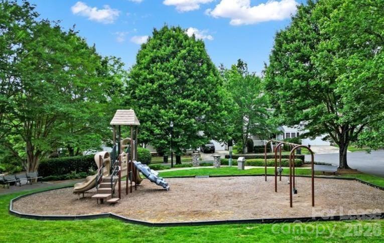 11729 Royal Castle Court Property Photo 33