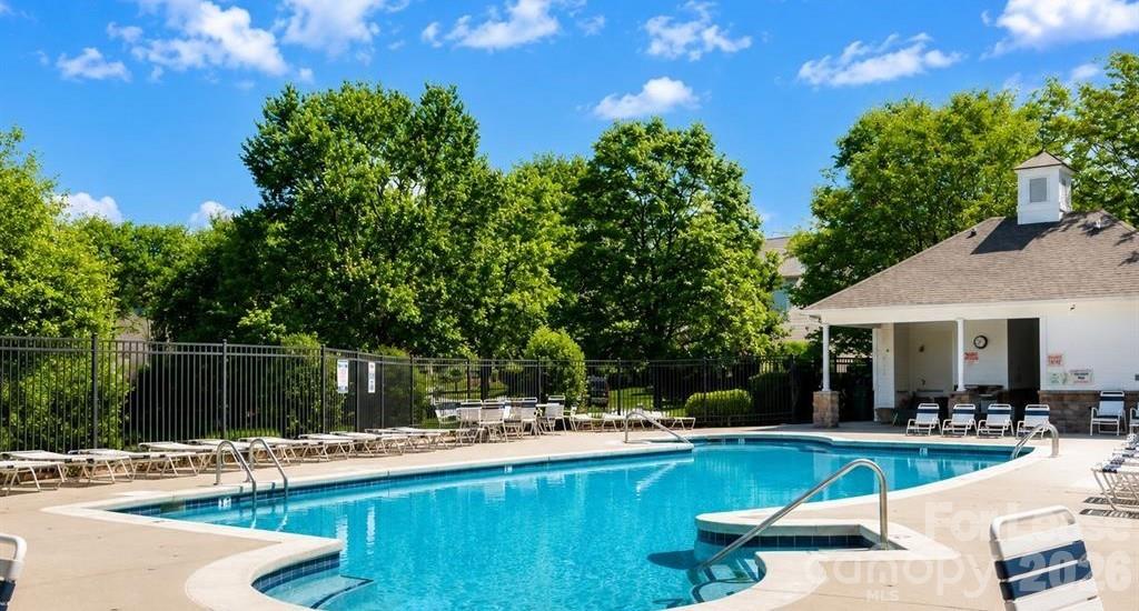 11729 Royal Castle Court Property Photo 34