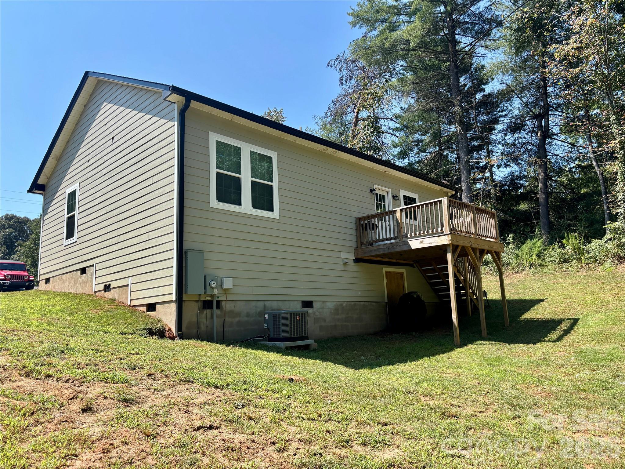 2613 Lynn Mountain Road Property Photo 18
