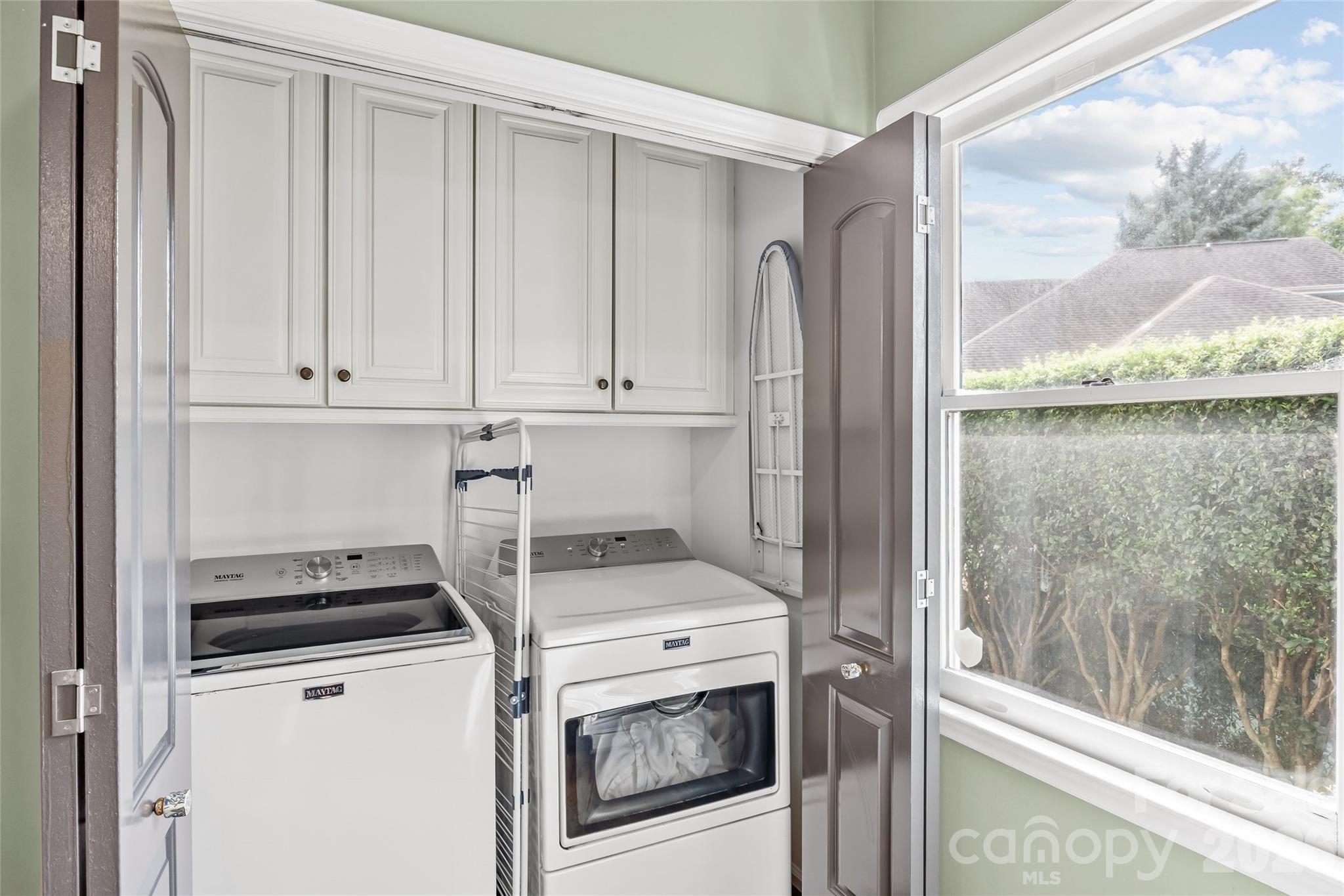 512 Olmsted Park Place Property Photo 19