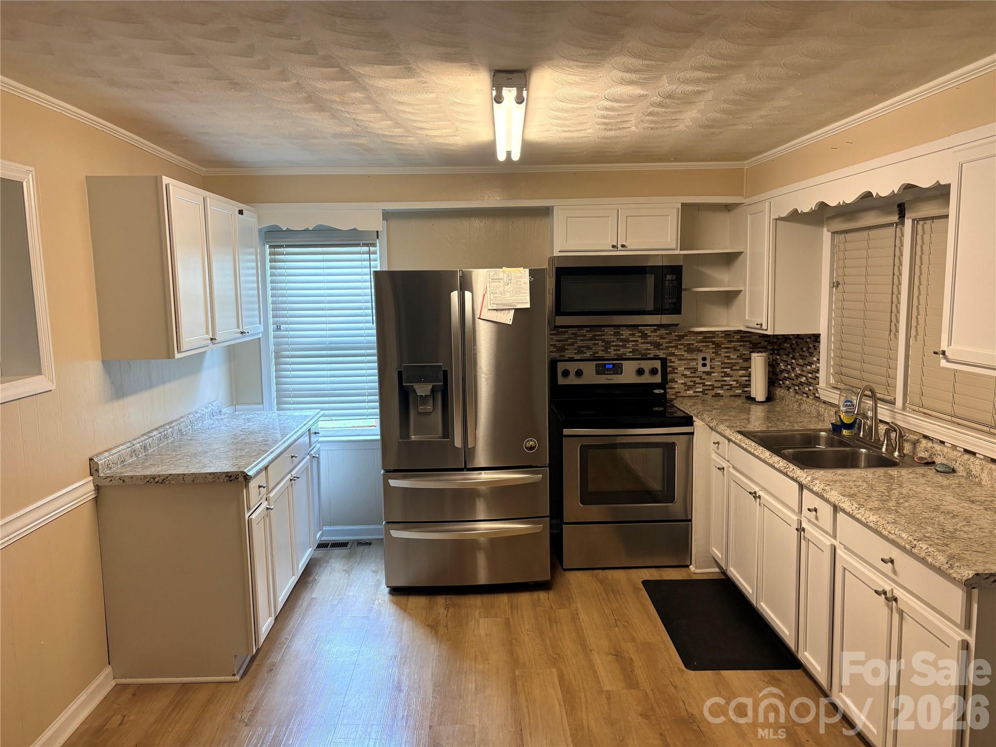420 Hampton Road Property Photo 6