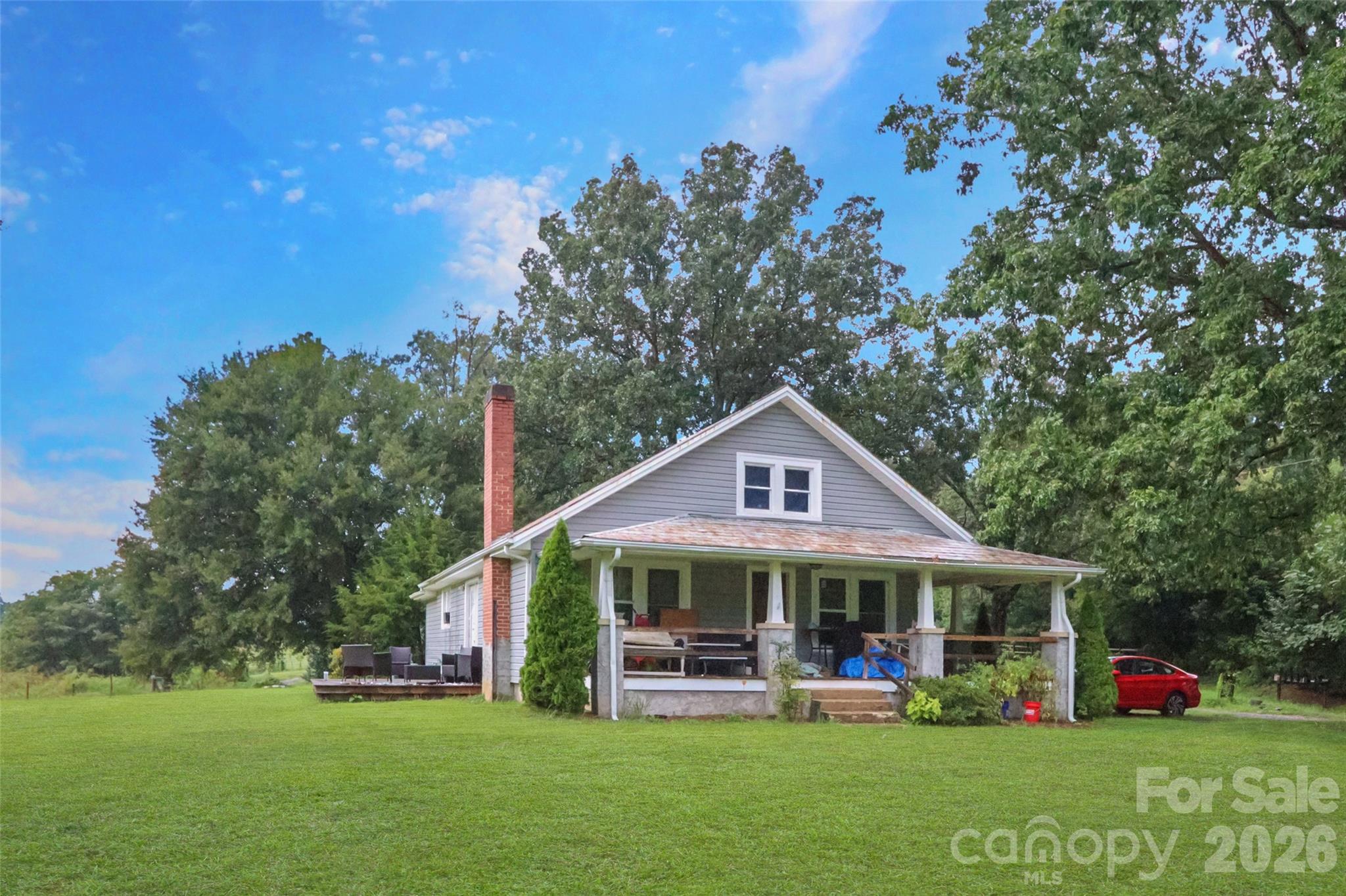 4888 Ruby Lane Property Photo 3