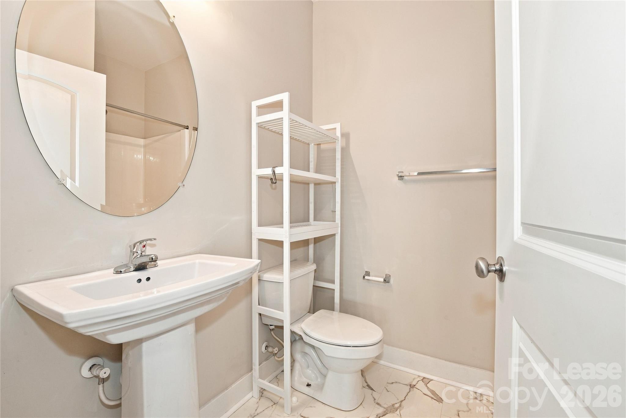 732 Seigle Point Drive Property Photo 14