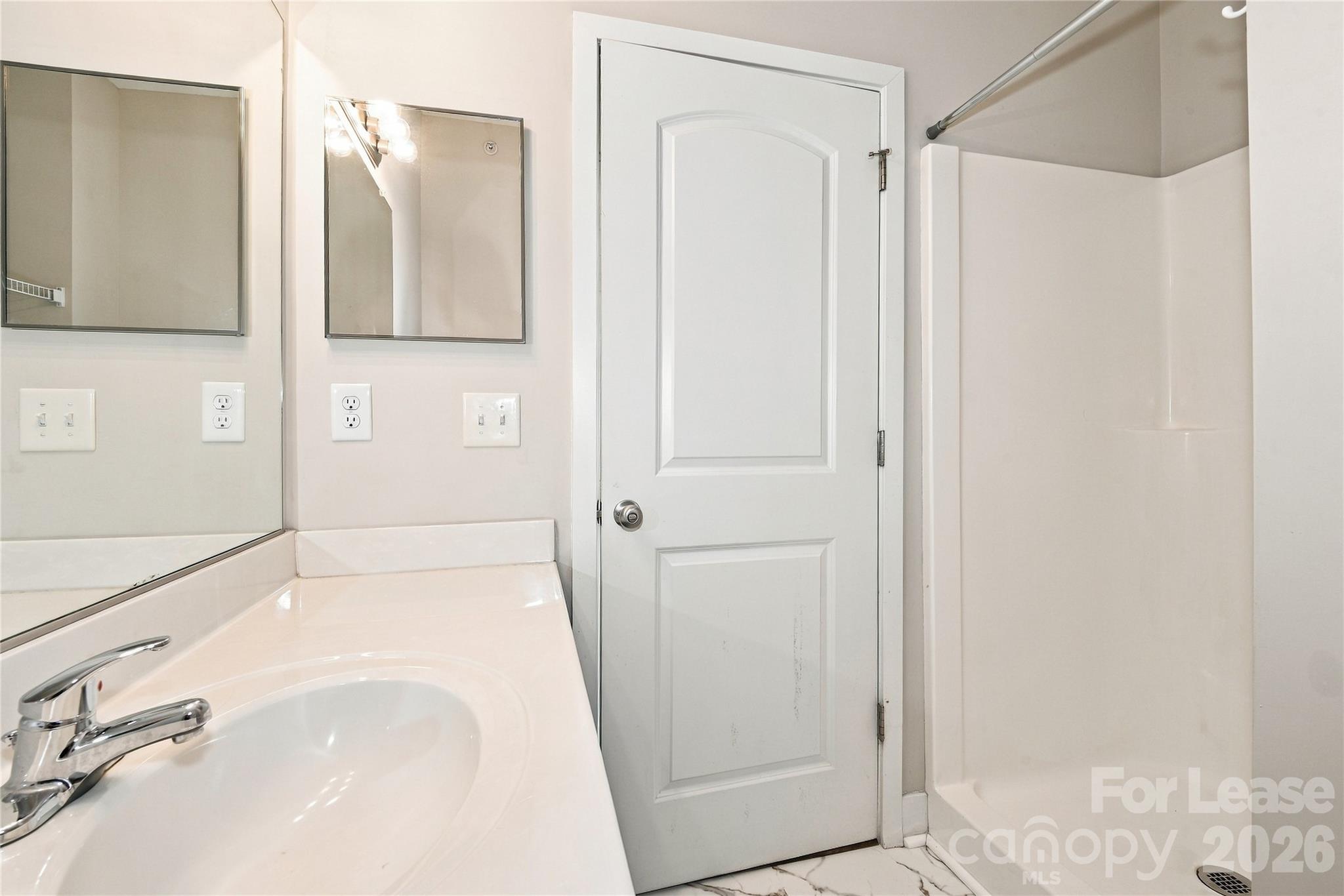 732 Seigle Point Drive Property Photo 26