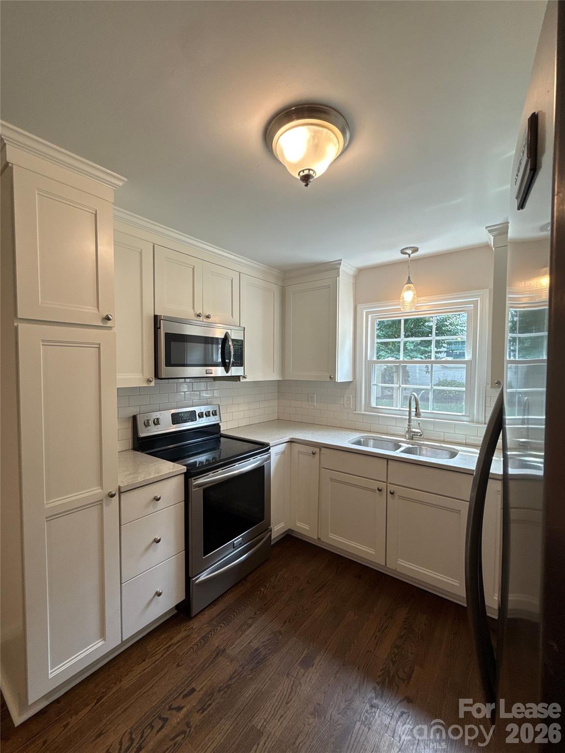 4834 Fairheath Road Property Photo 7