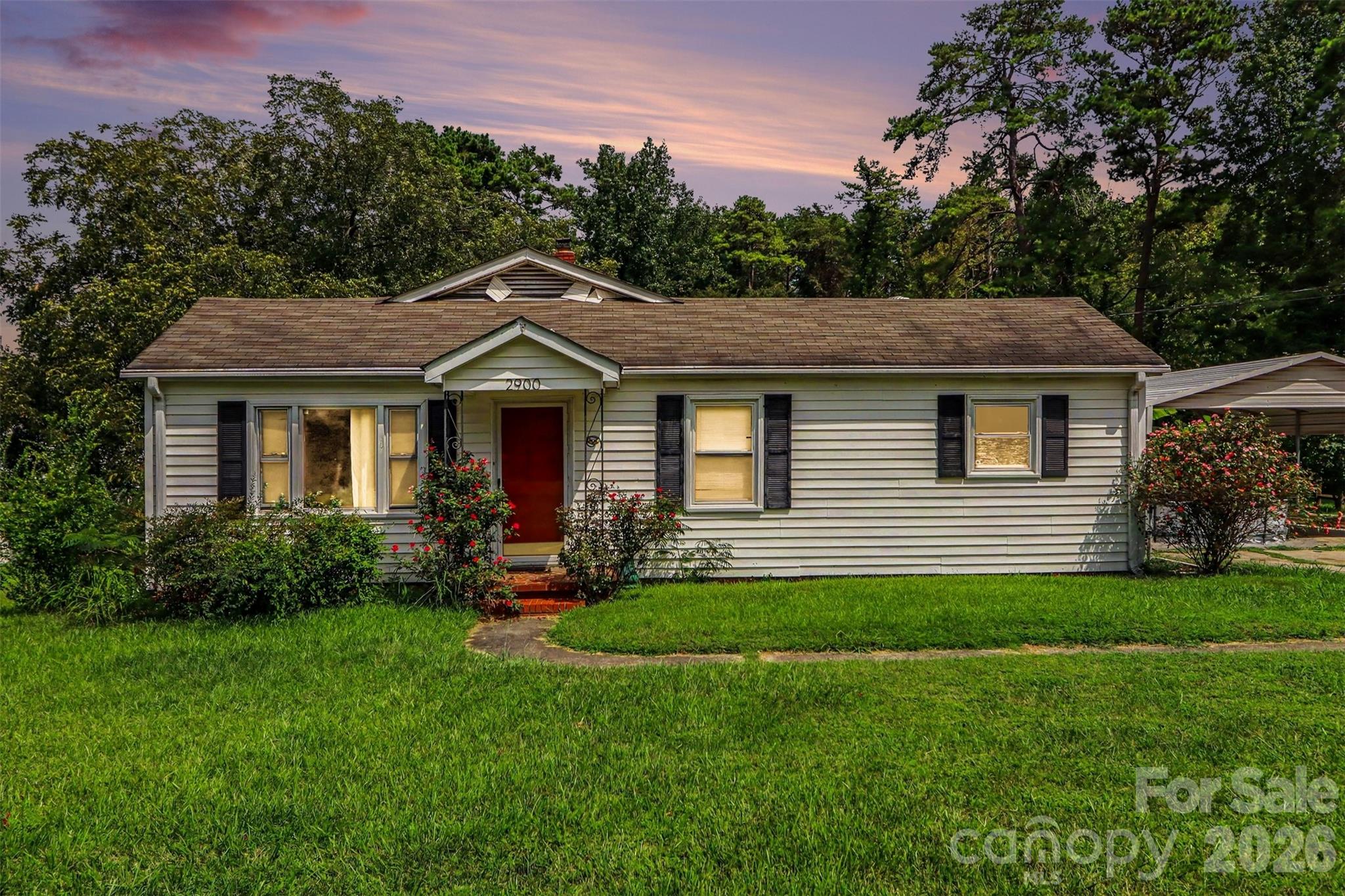 2900 Sam Newell Road Property Photo 1