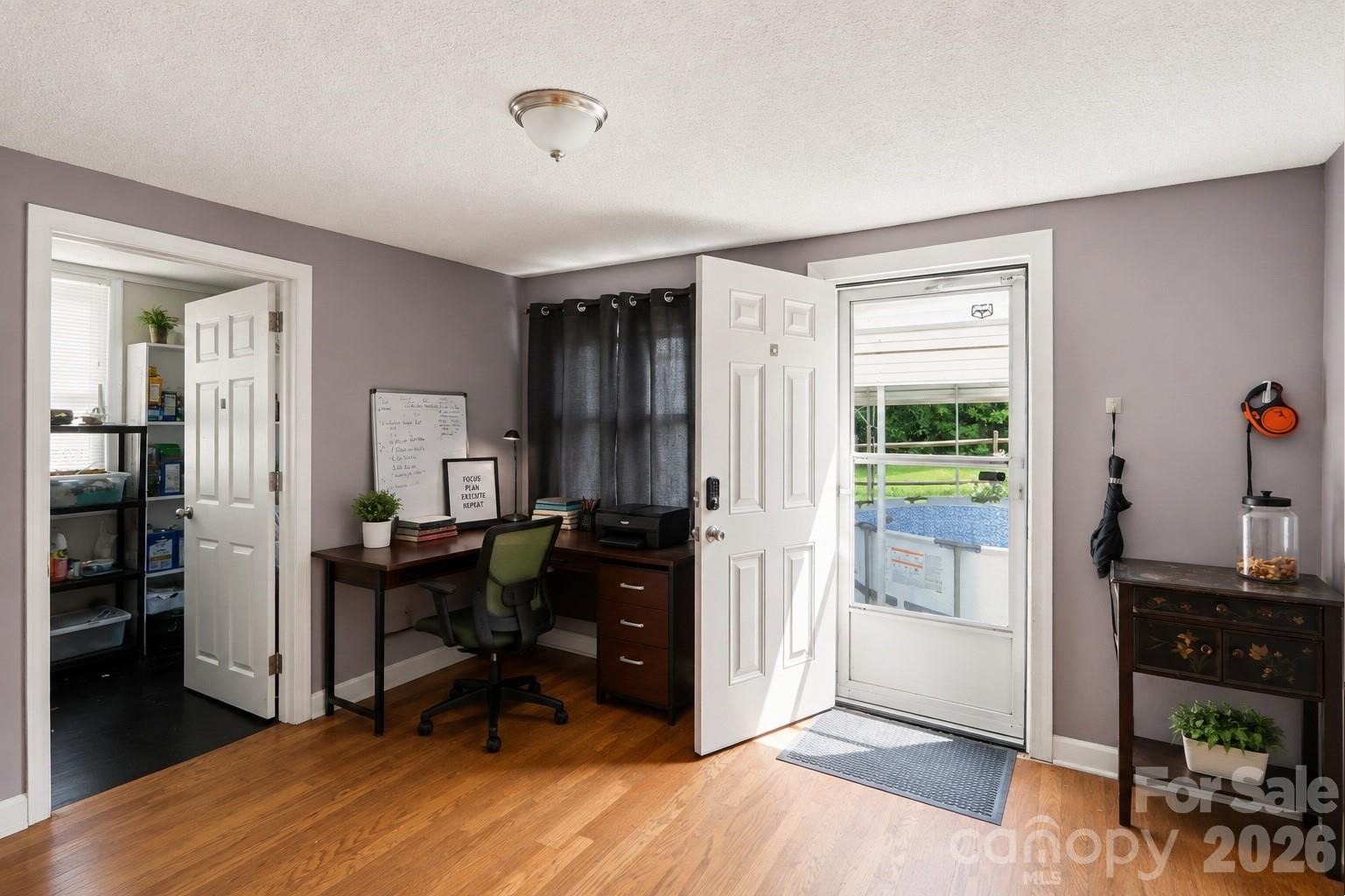 2900 Sam Newell Road Property Photo 11