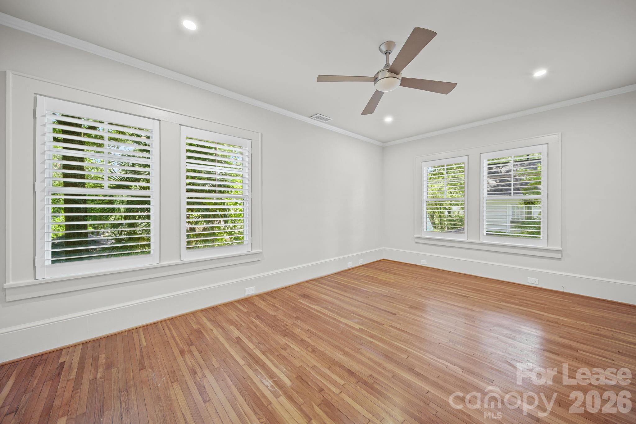 923 Henley Place Property Photo 17