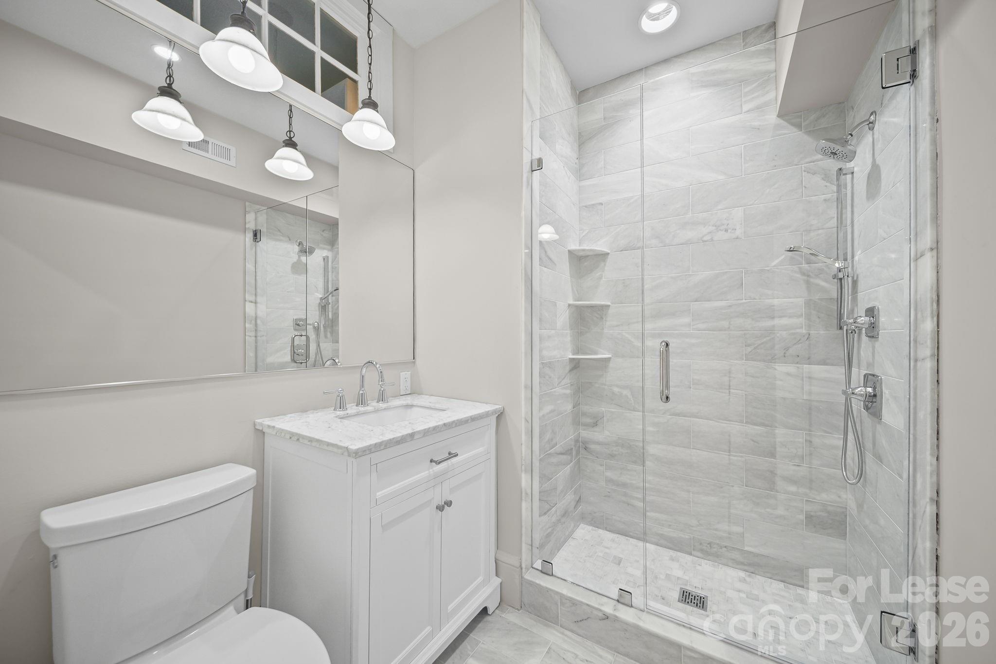 923 Henley Place Property Photo 19