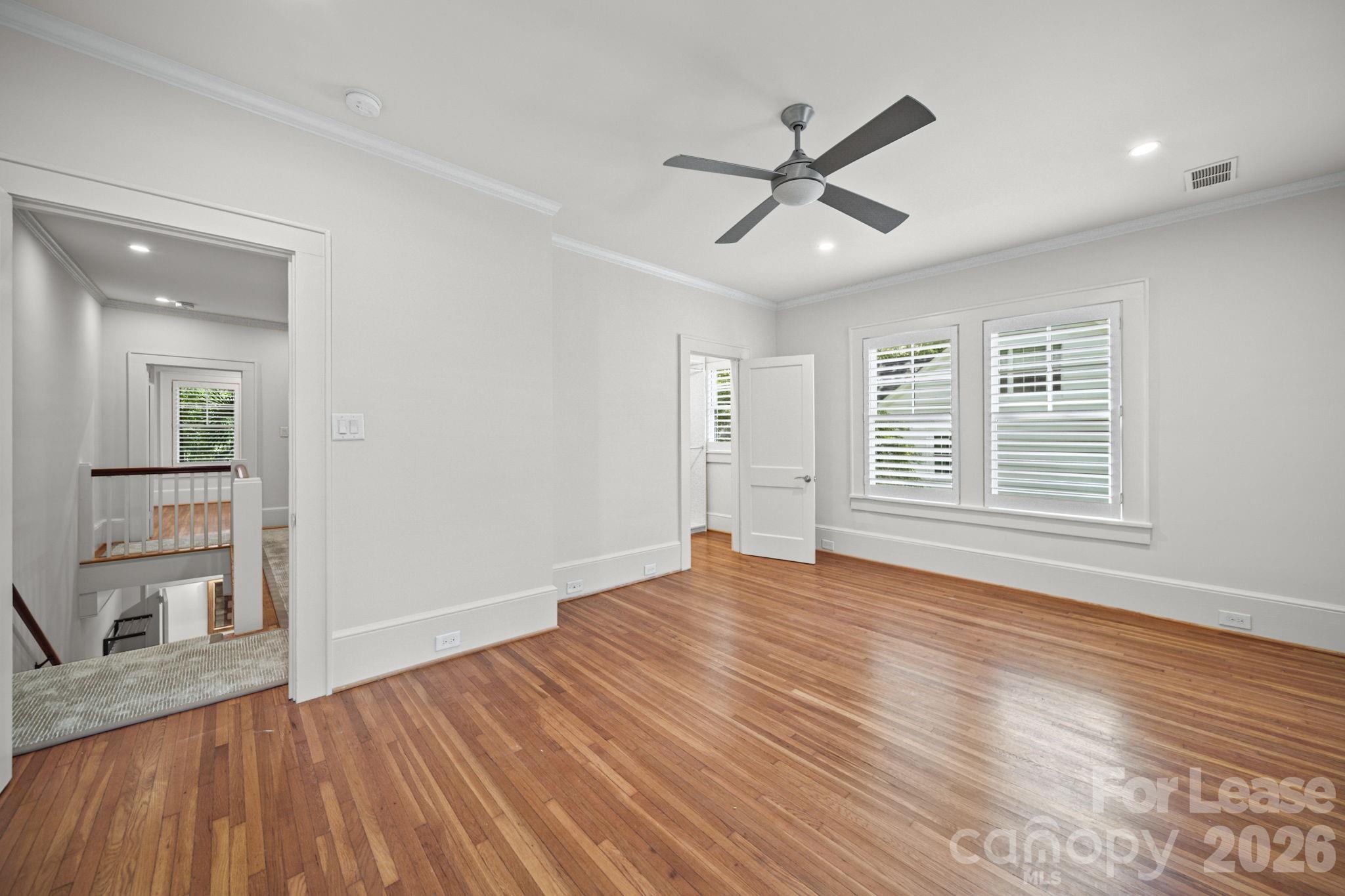 923 Henley Place Property Photo 26