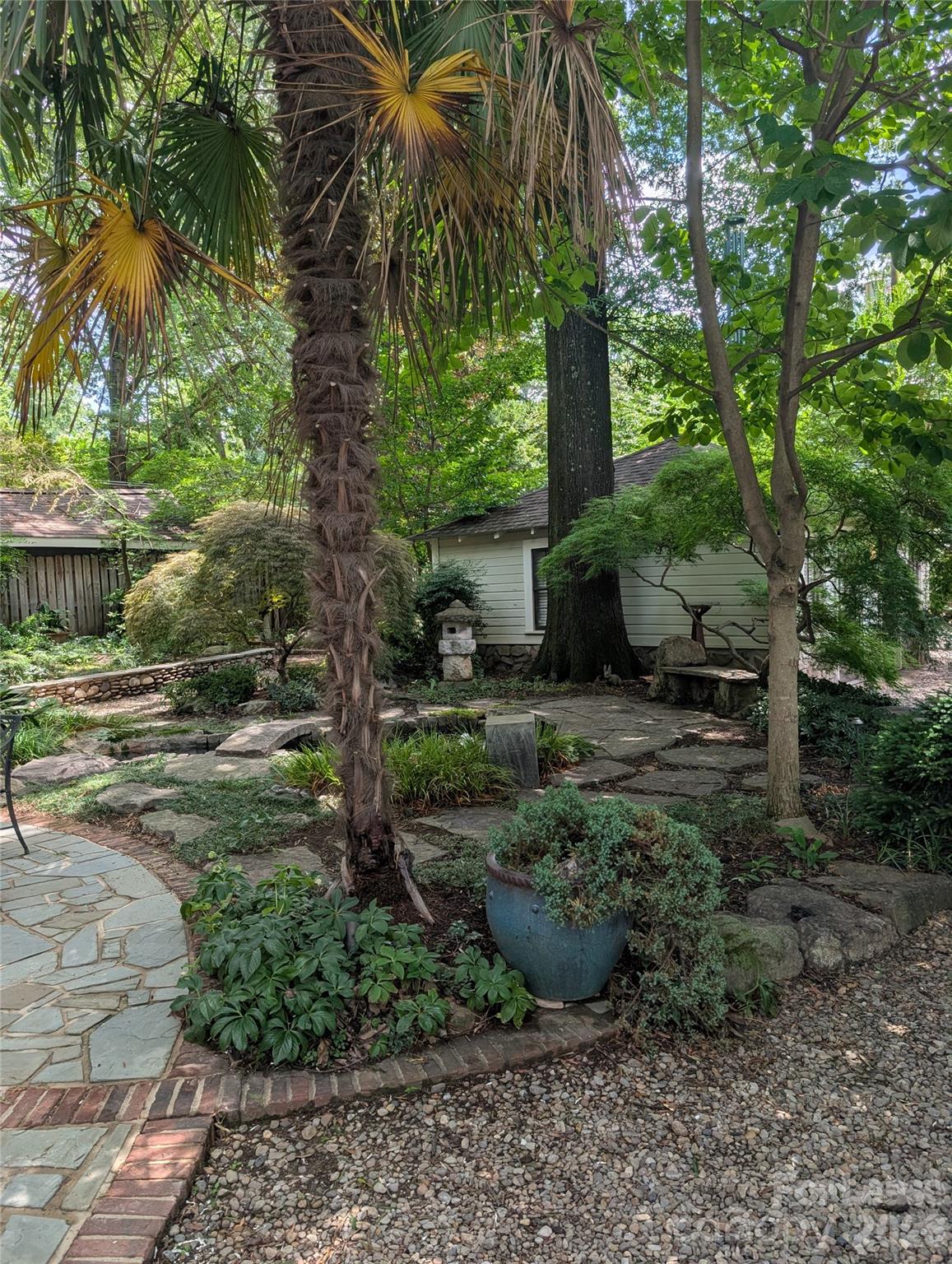 923 Henley Place Property Photo 30