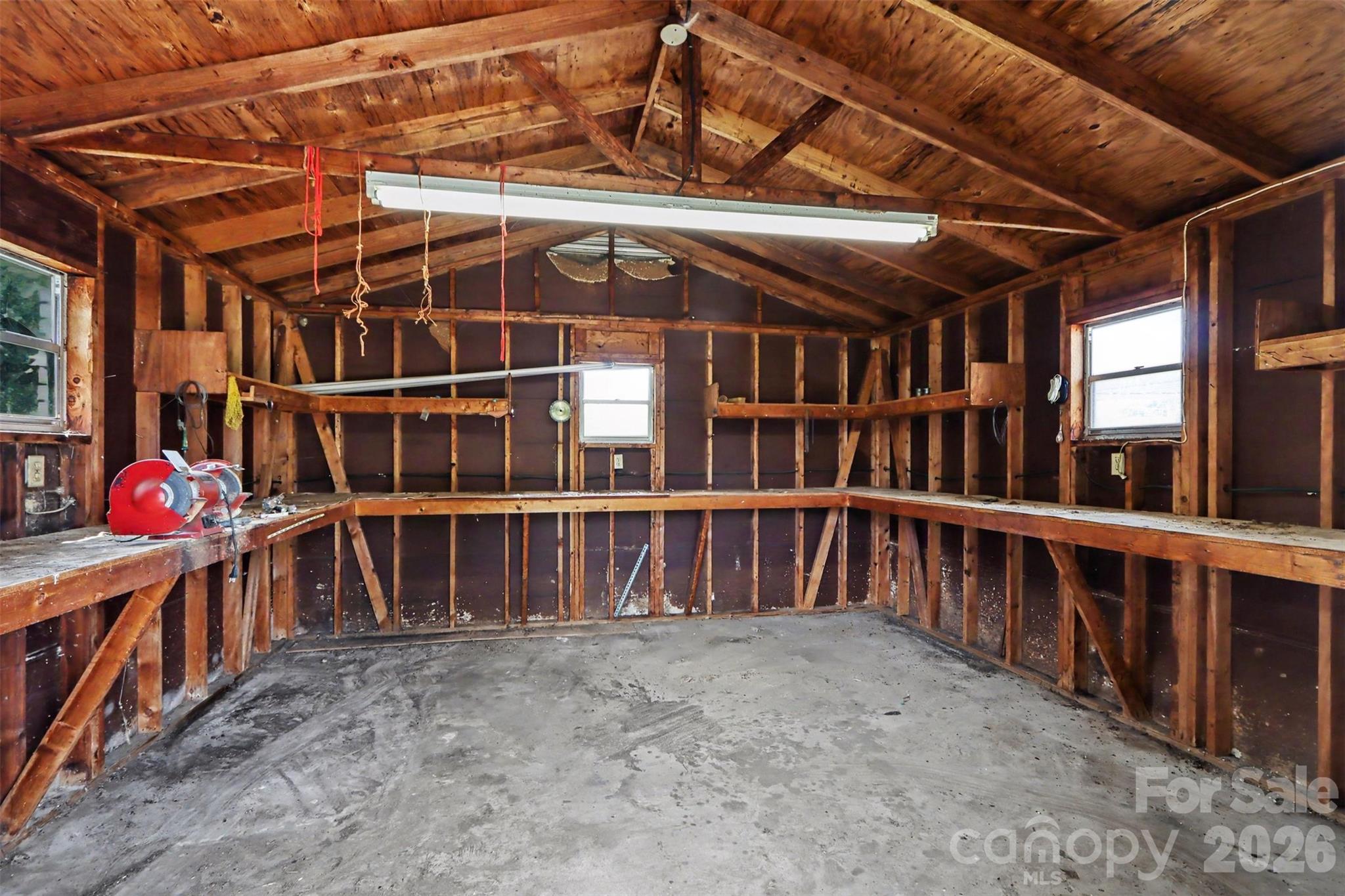 1018 Rembrandt Drive Property Photo 5