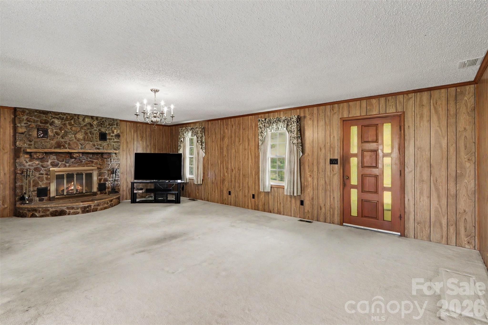 1018 Rembrandt Drive Property Photo 7