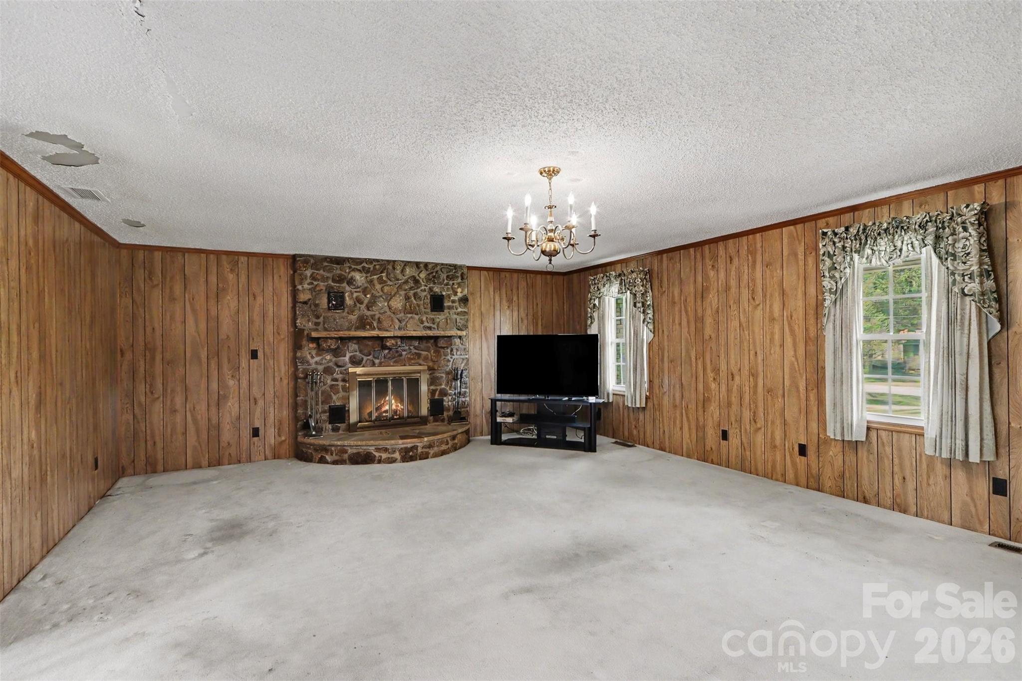 1018 Rembrandt Drive Property Photo 9
