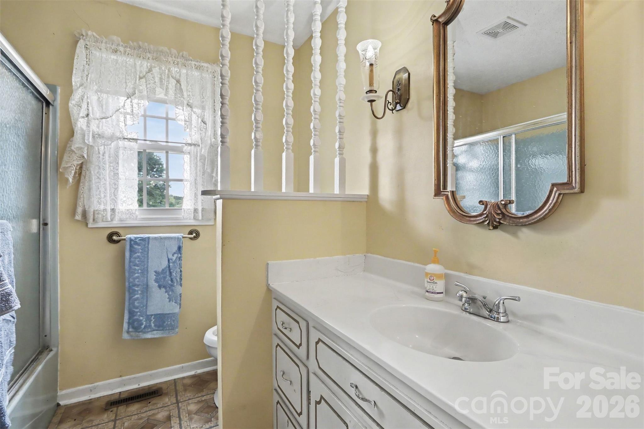 1018 Rembrandt Drive Property Photo 21
