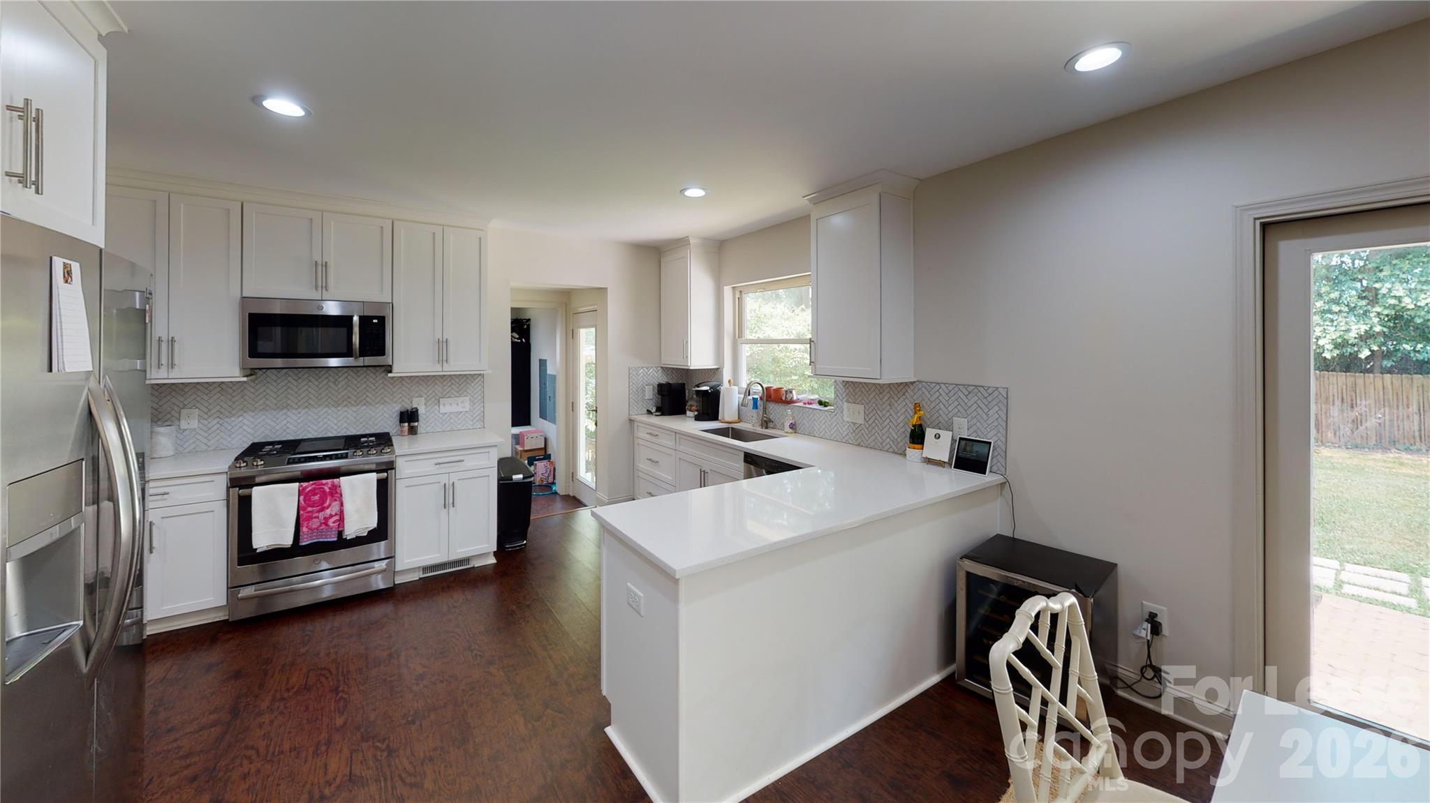 1329 Mockingbird Lane Property Photo 6