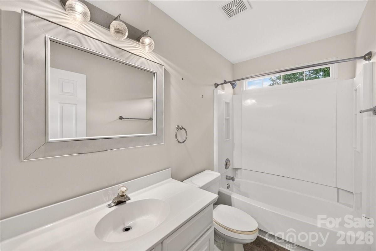6200 Greengate Lane Property Photo 34