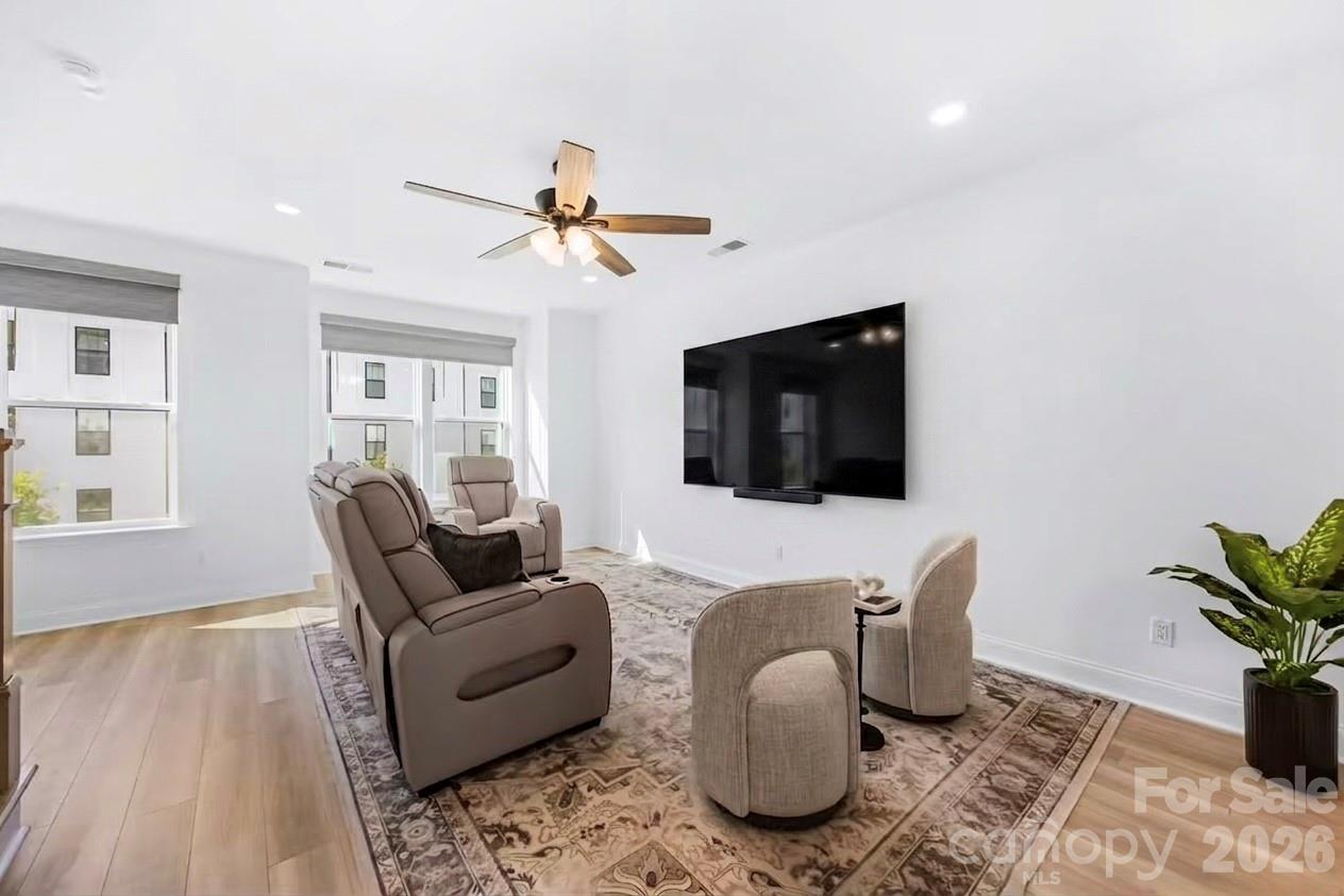 15332 Ballancroft Parkway Property Photo 16