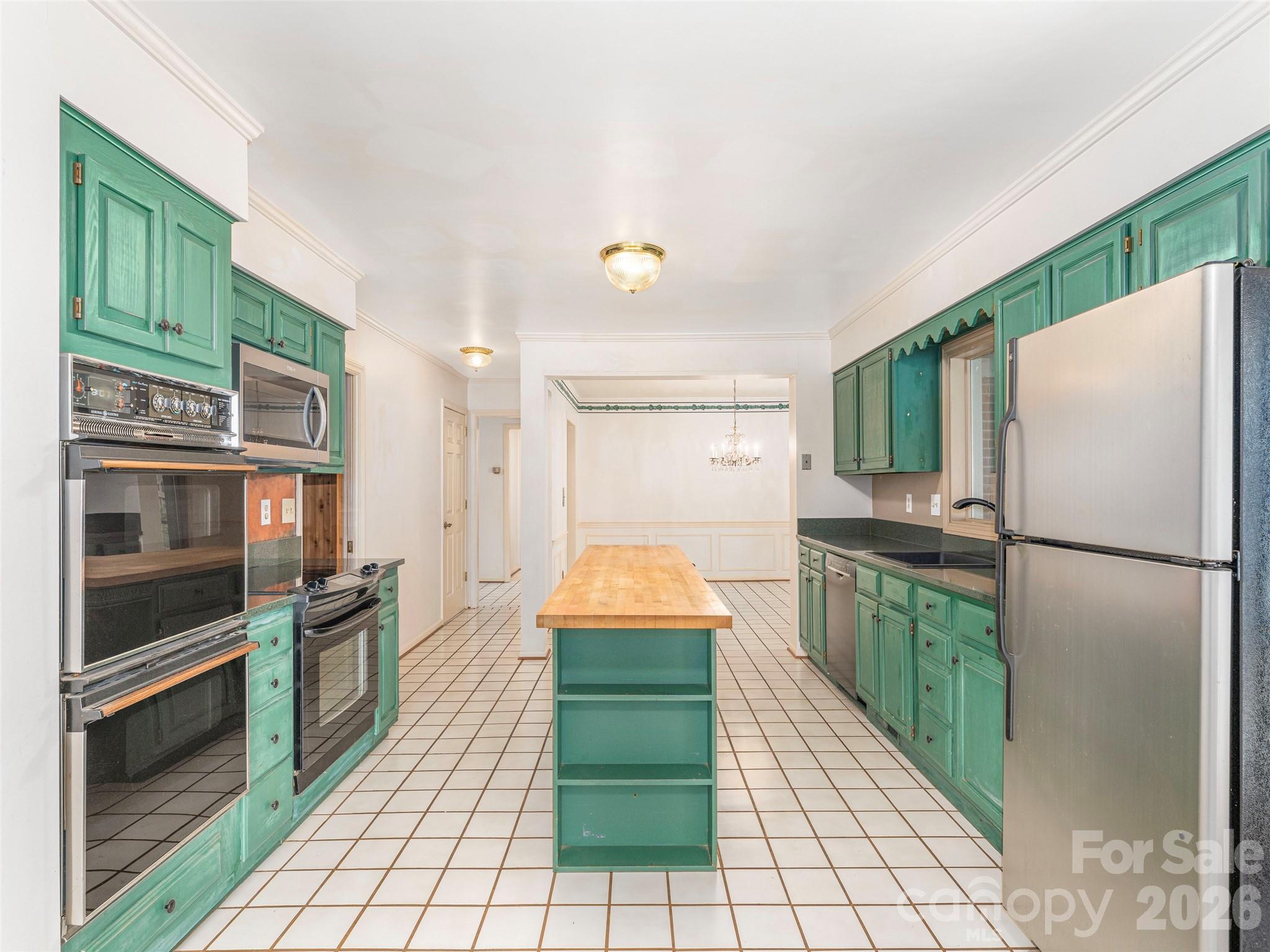 200 Heathcote Road Property Photo 12