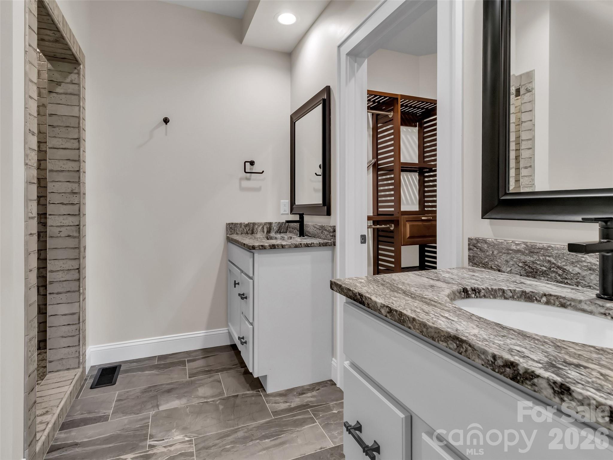 146 Bradford Park Property Photo 18