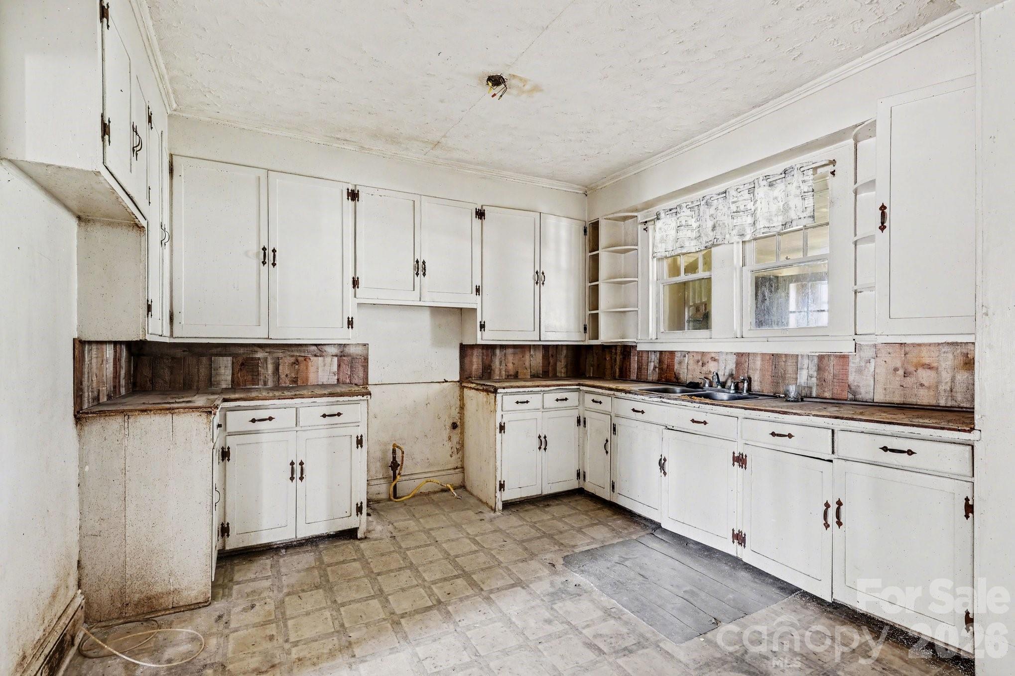 1411 Ludwick Heights Lane Property Photo 28