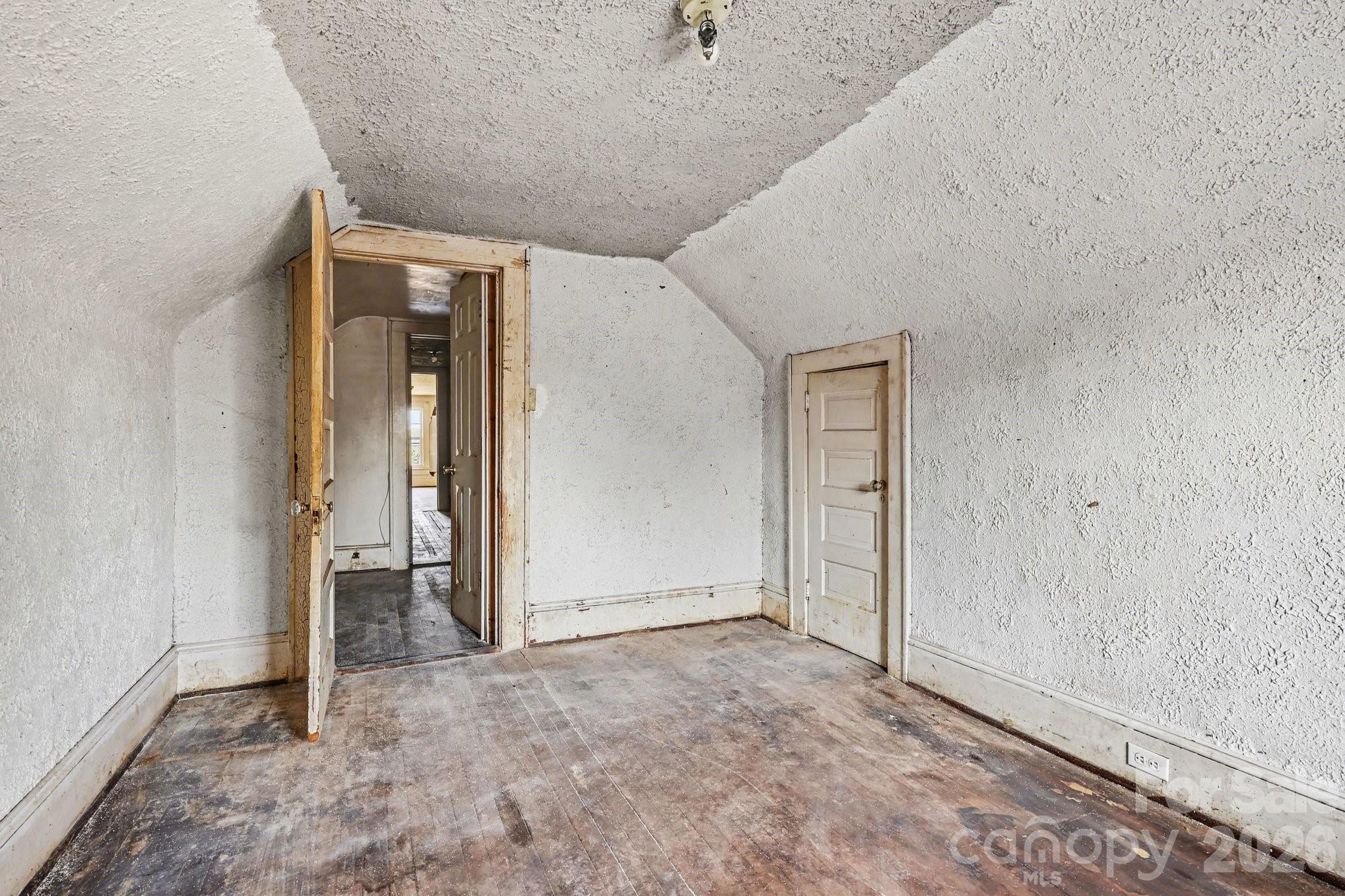 1411 Ludwick Heights Lane Property Photo 34
