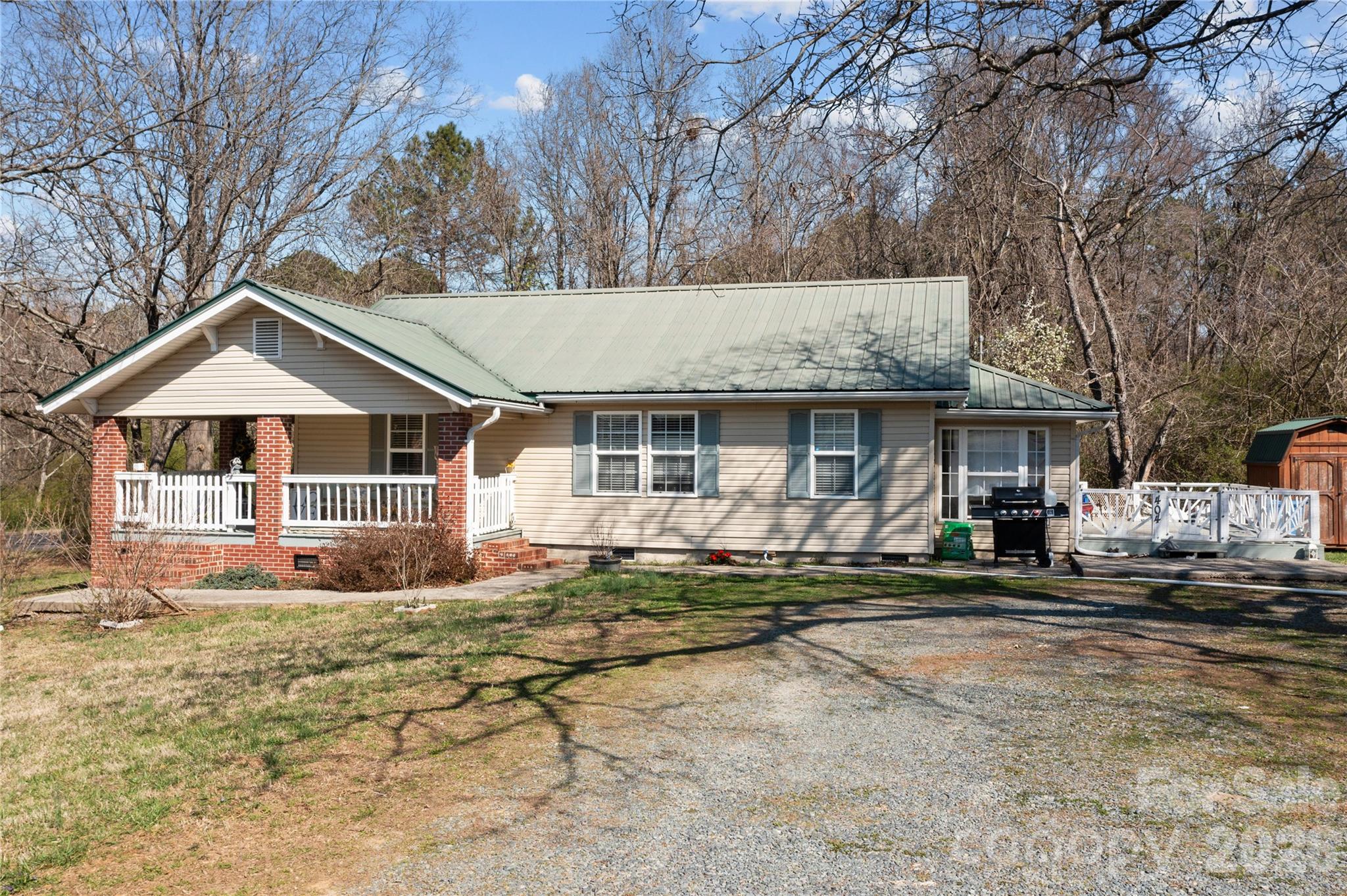 404 Moss Springs Road Property Photo 1
