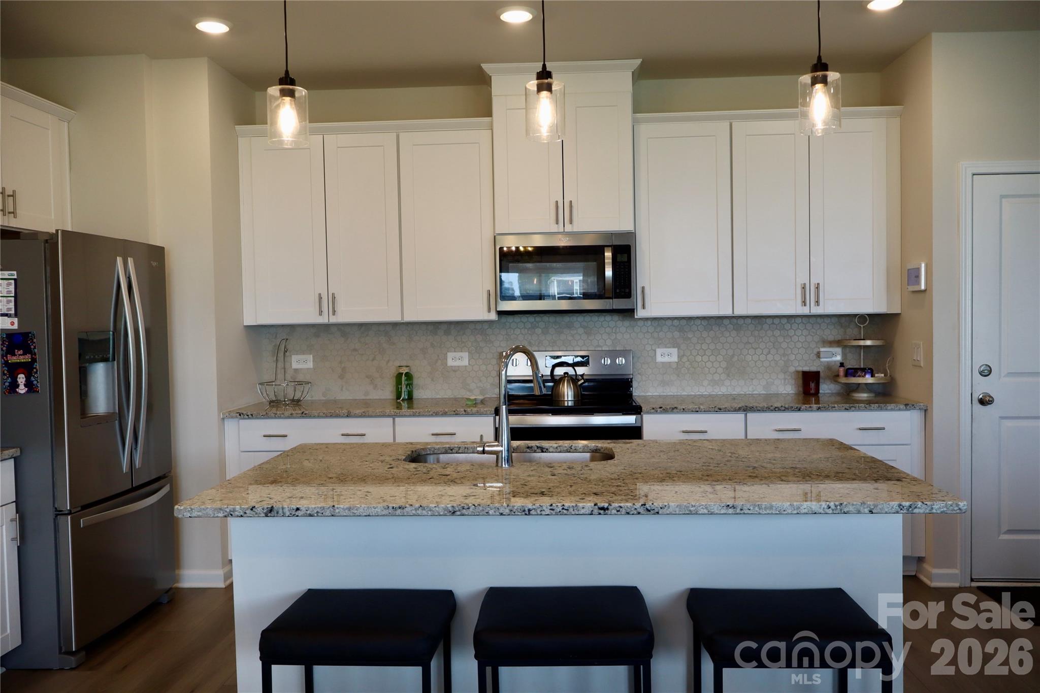 1013 Harry Court Property Photo 11