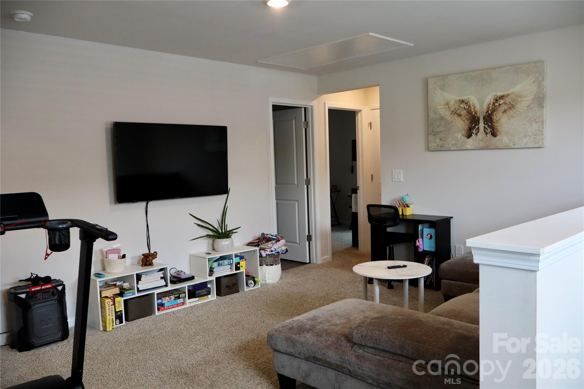 1013 Harry Court Property Photo 14