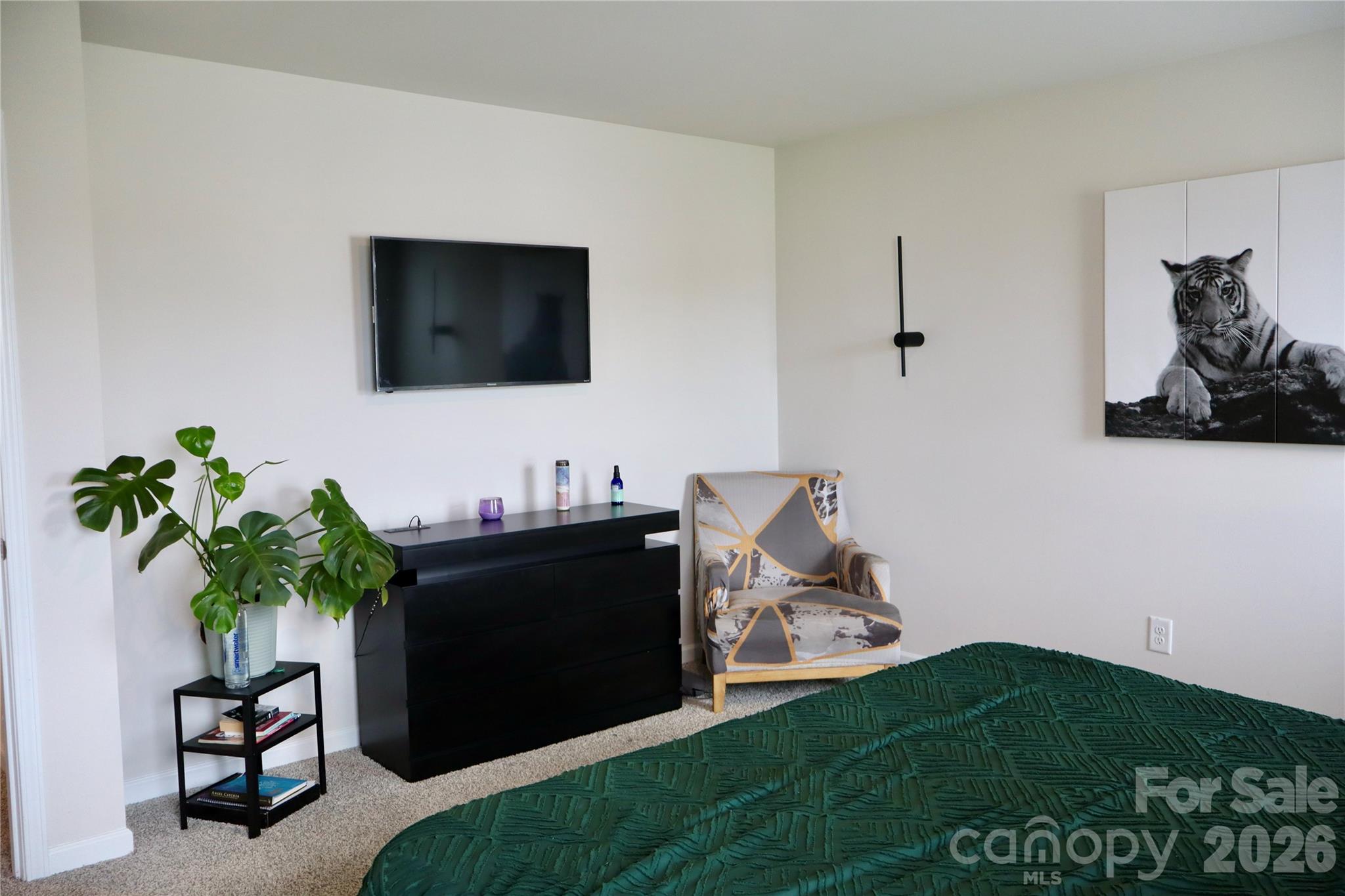 1013 Harry Court Property Photo 18