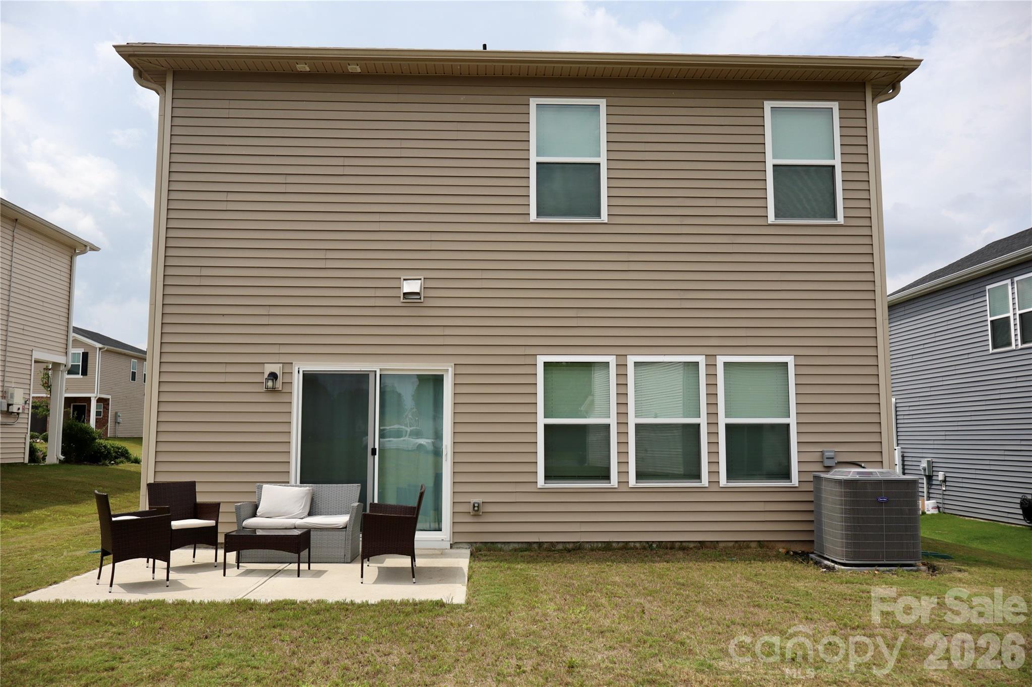 1013 Harry Court Property Photo 31
