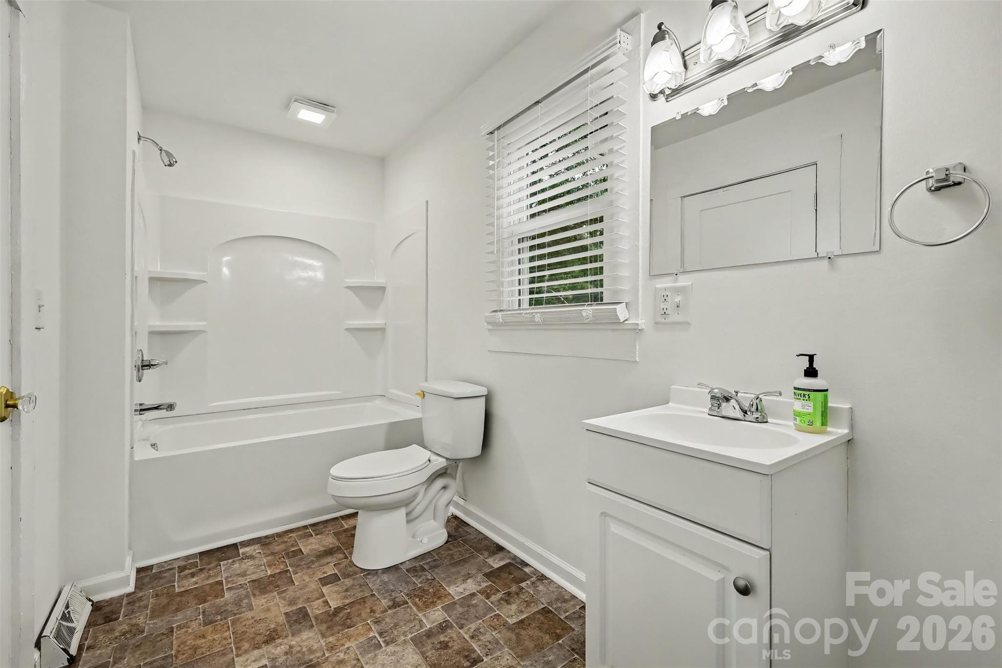 1550 Saw Road Property Photo 6
