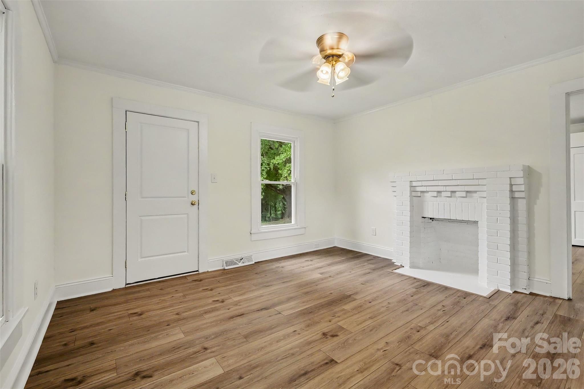 1550 Saw Road Property Photo 7
