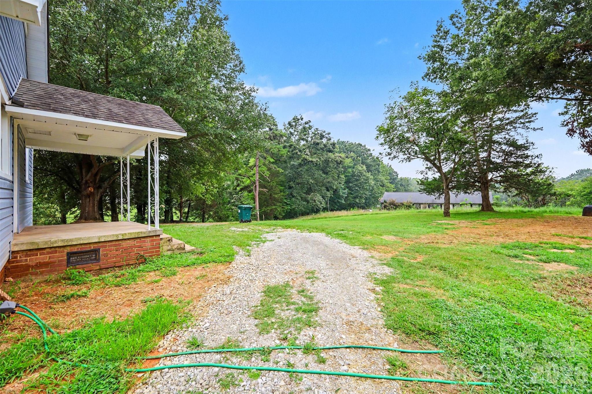 1550 Saw Road Property Photo 24