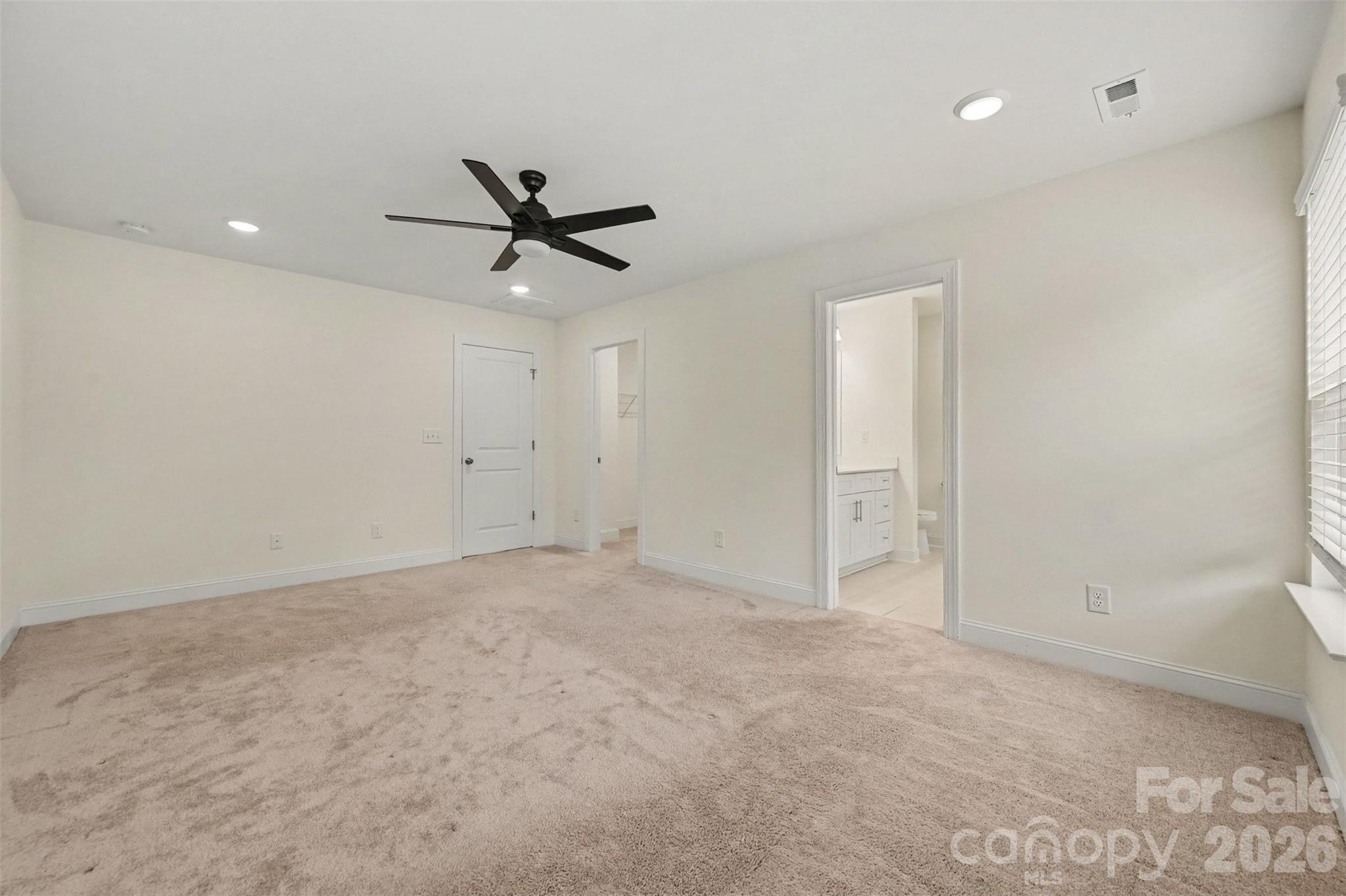 3932 Rothwood Lane 68 Property Photo 5