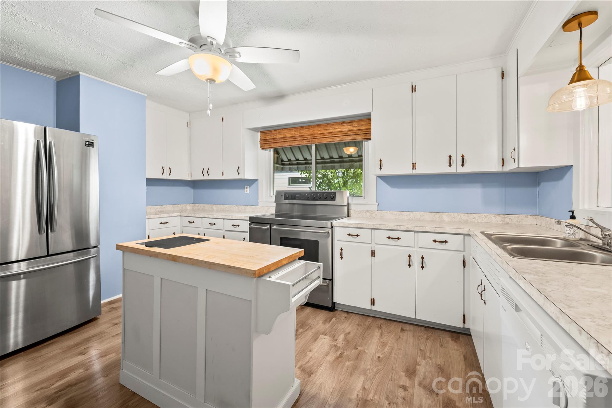 2 Bostic Place Property Photo 9