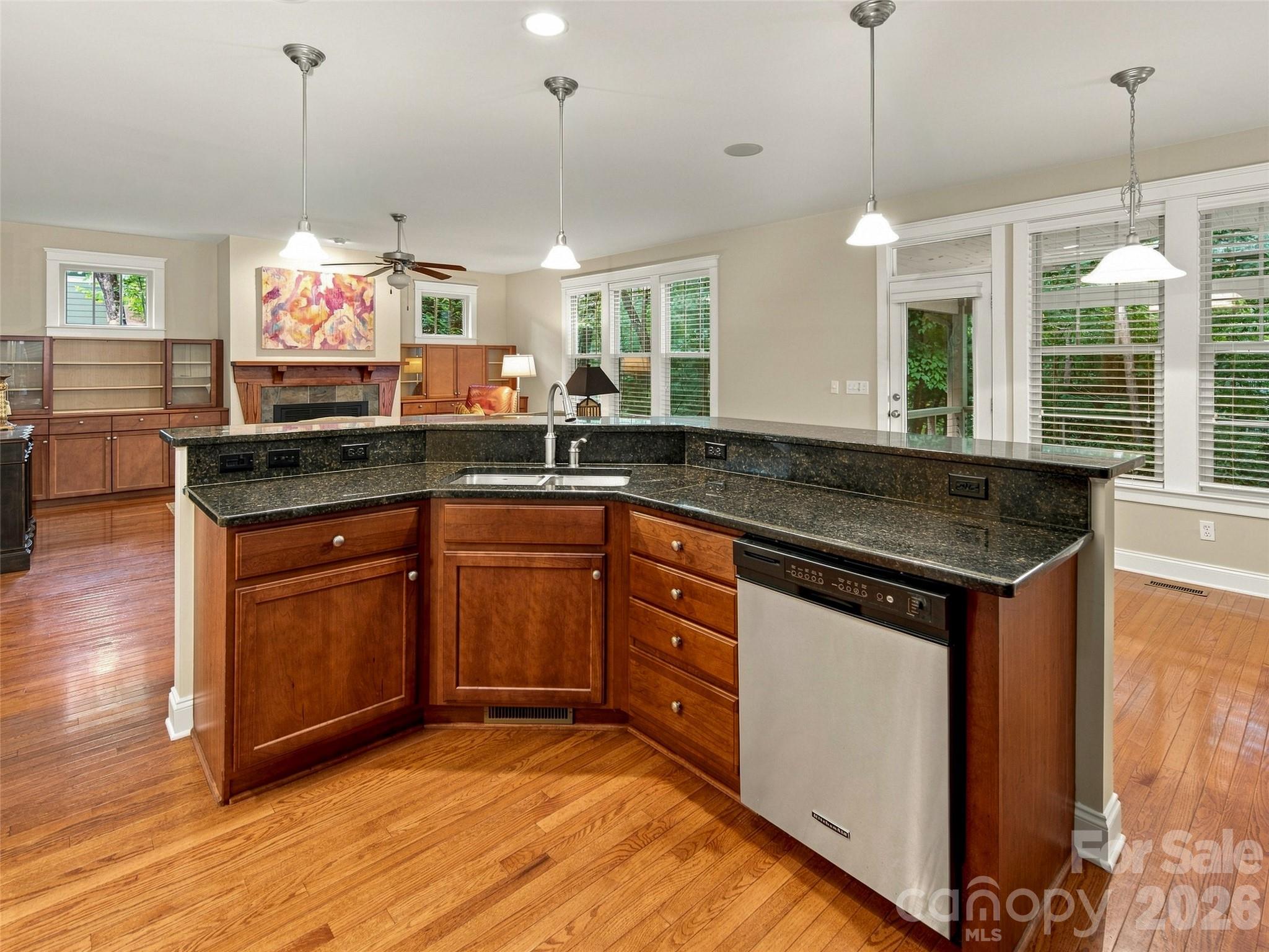 24 Greenwells Glory Drive Property Photo 8