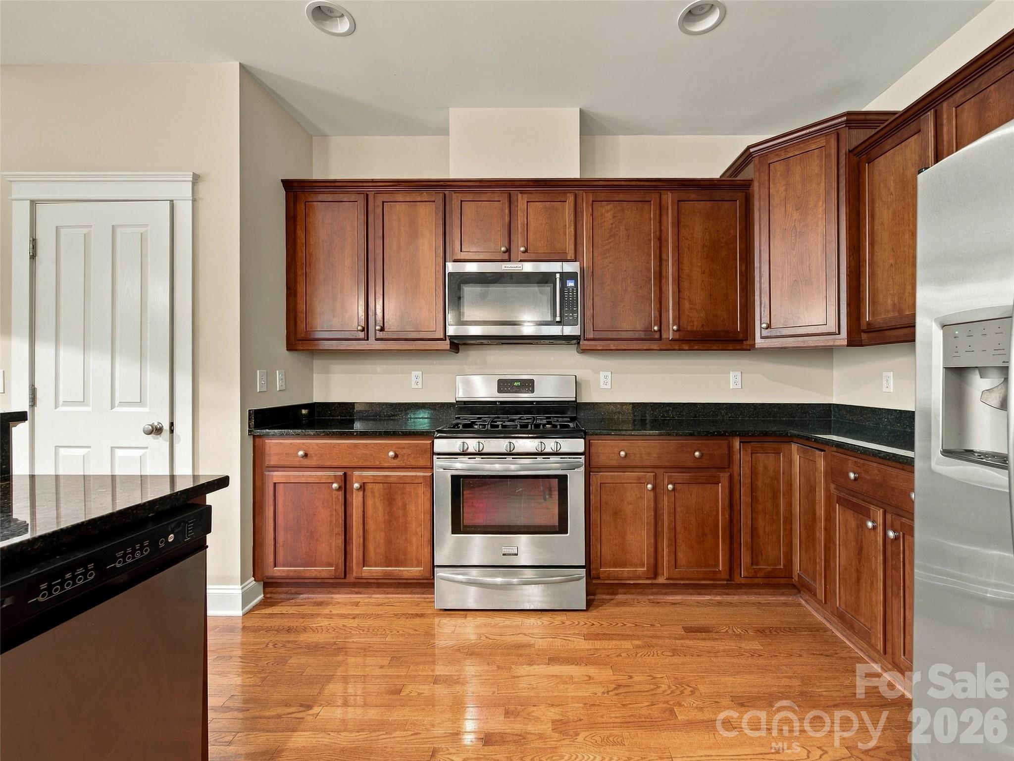 24 Greenwells Glory Drive Property Photo 11