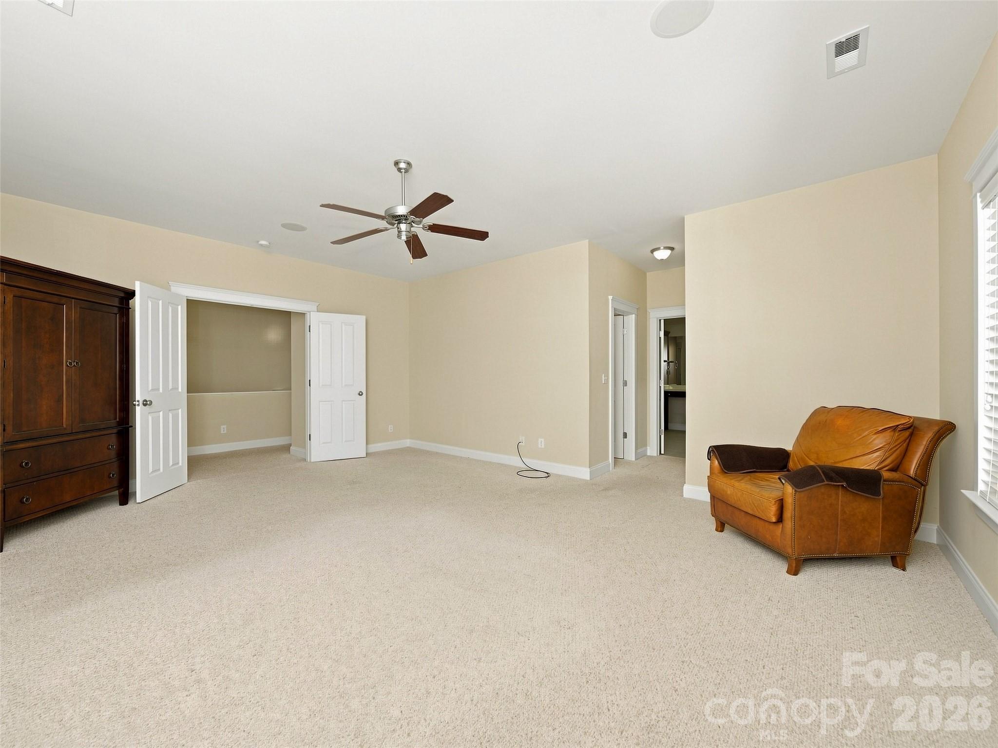 24 Greenwells Glory Drive Property Photo 15