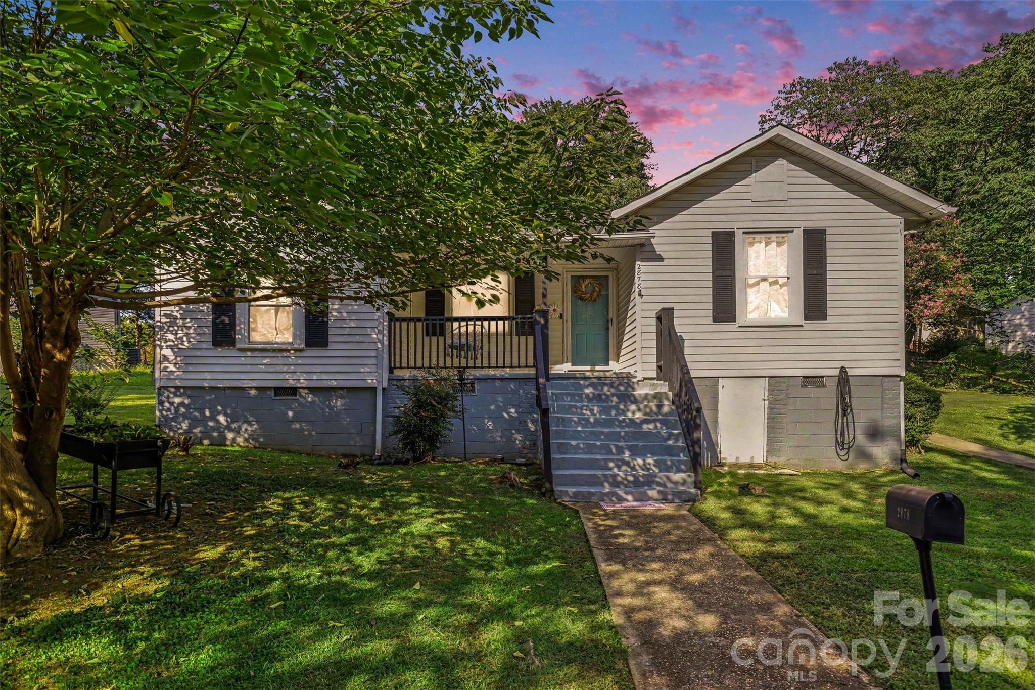 2878 Millstone Drive Property Photo 2