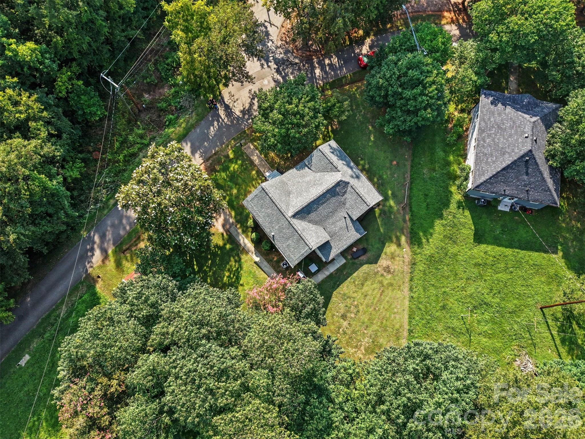 2878 Millstone Drive Property Photo 4