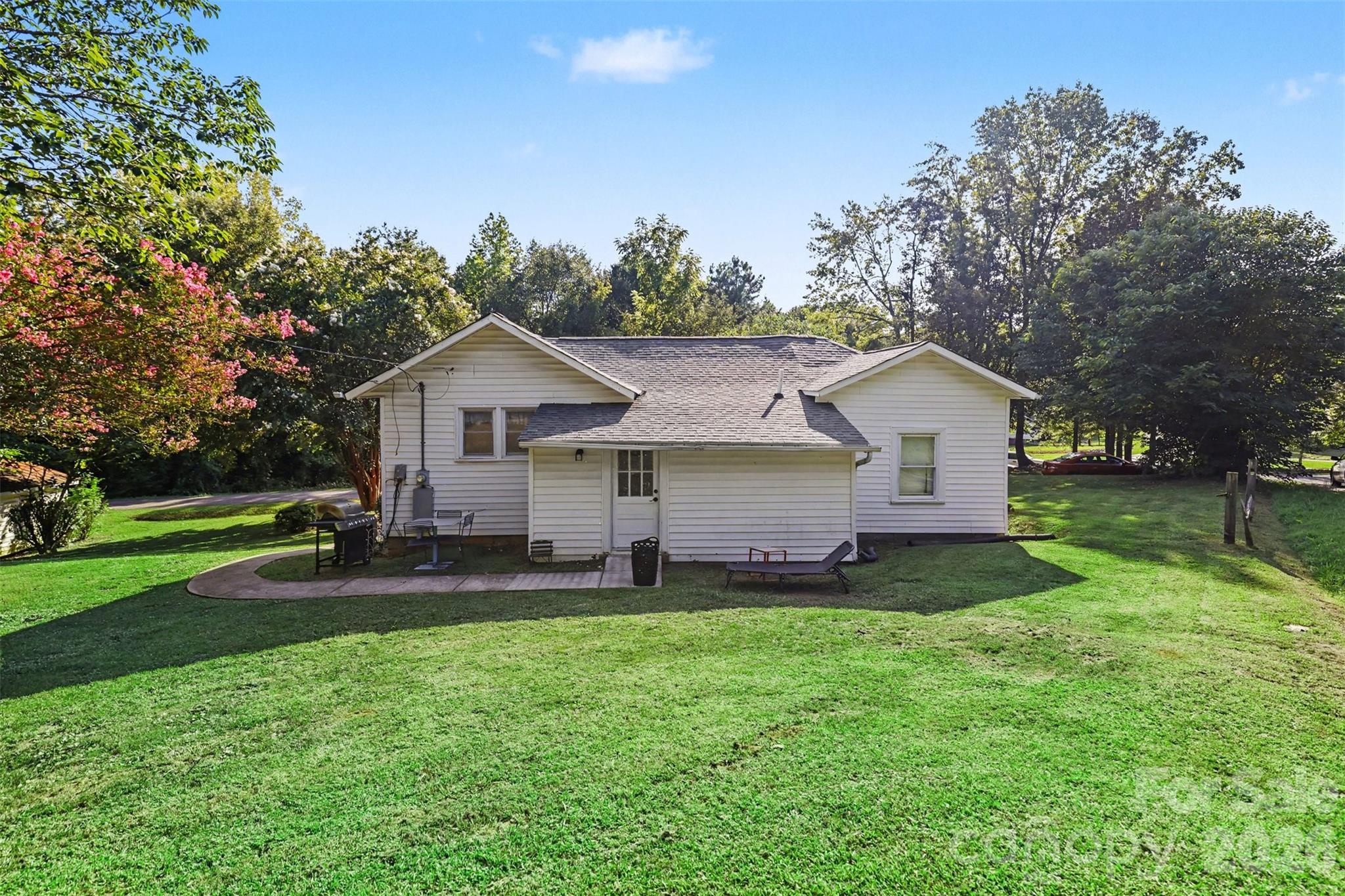 2878 Millstone Drive Property Photo 23