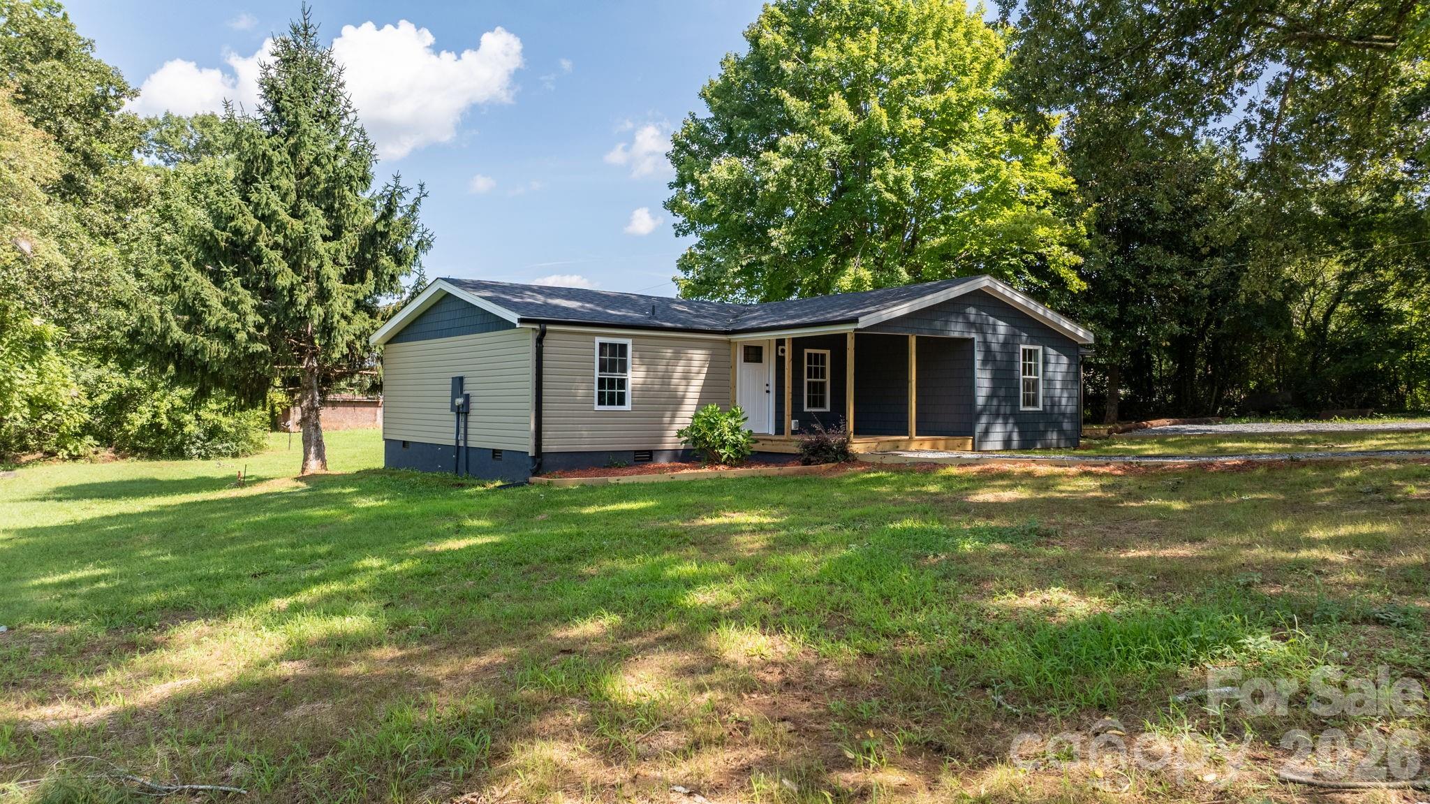 160 Green Street Property Photo 15