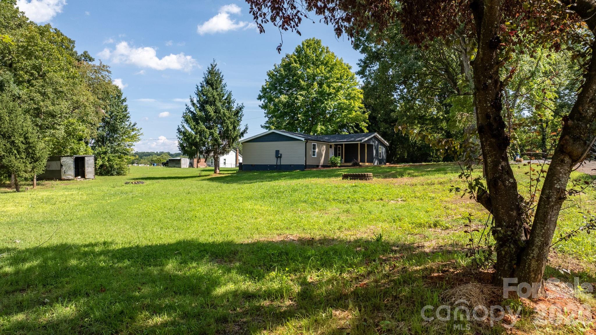 160 Green Street Property Photo 16
