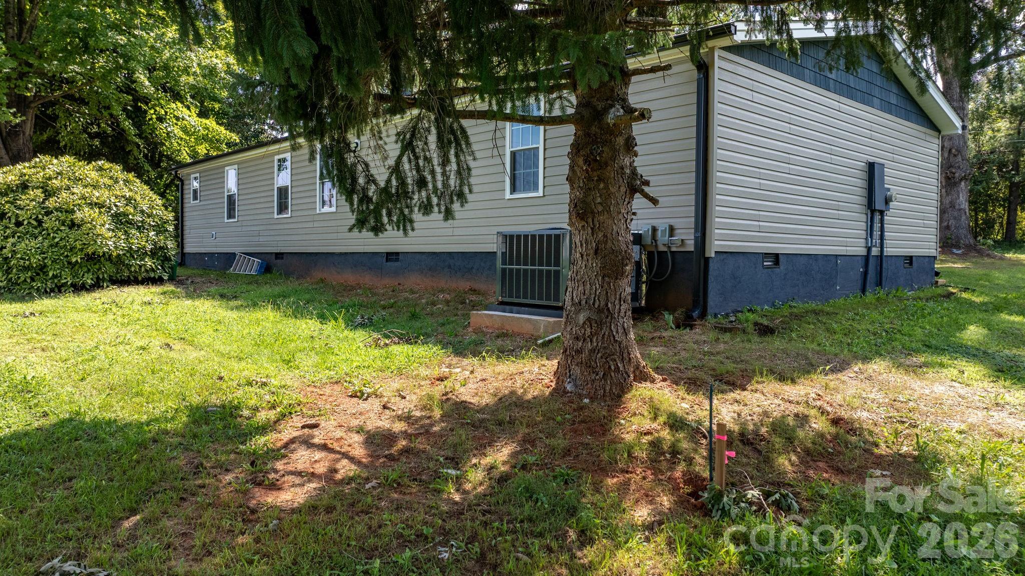 160 Green Street Property Photo 17